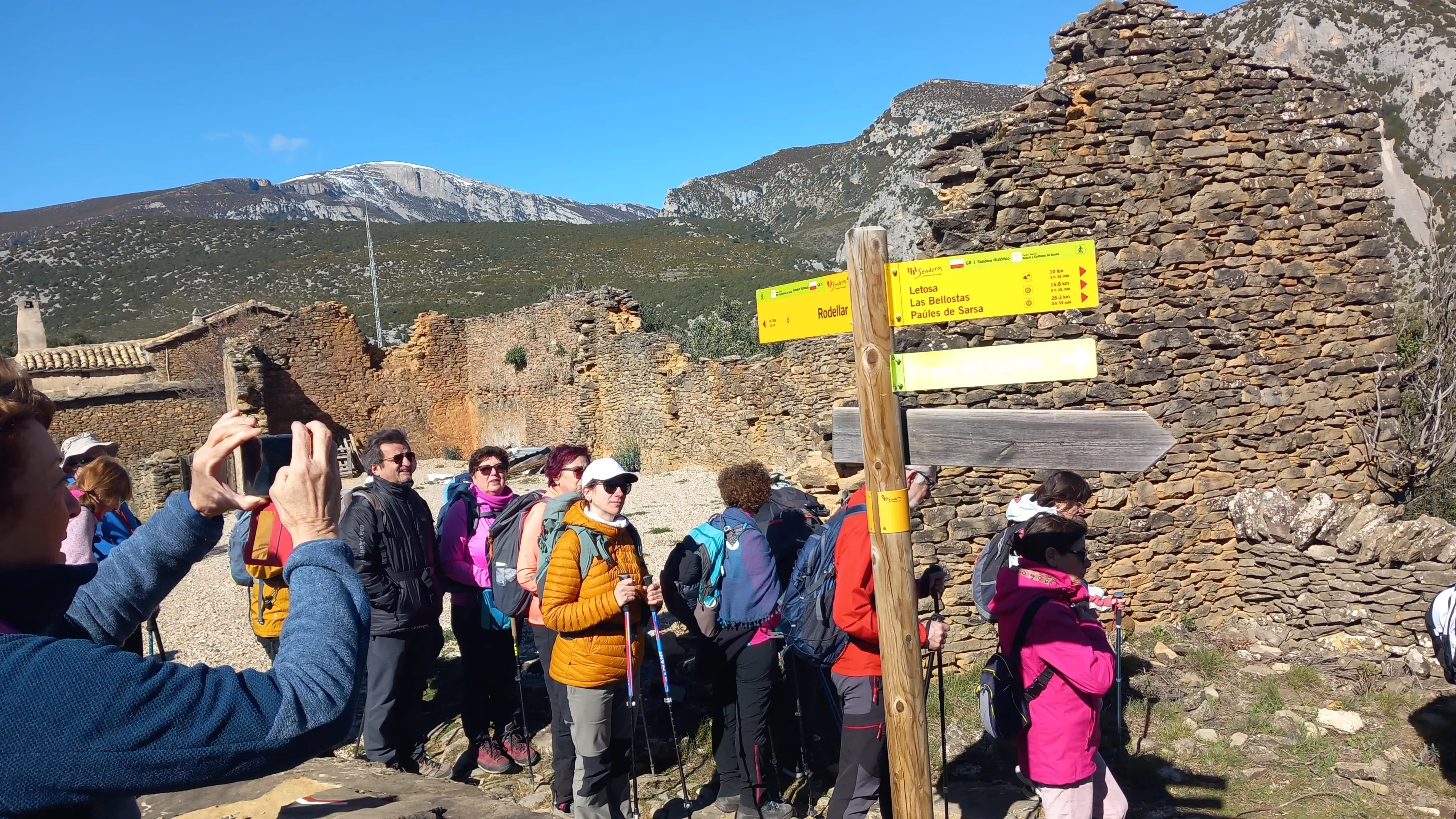 Por el valle de Rodellar.