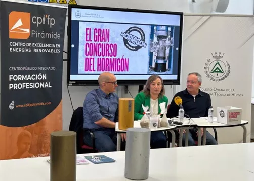 José Miguel Sanz Lahoz, Sonia Gil Romero y Sergio Aznar Pardo han presentado el concurso.