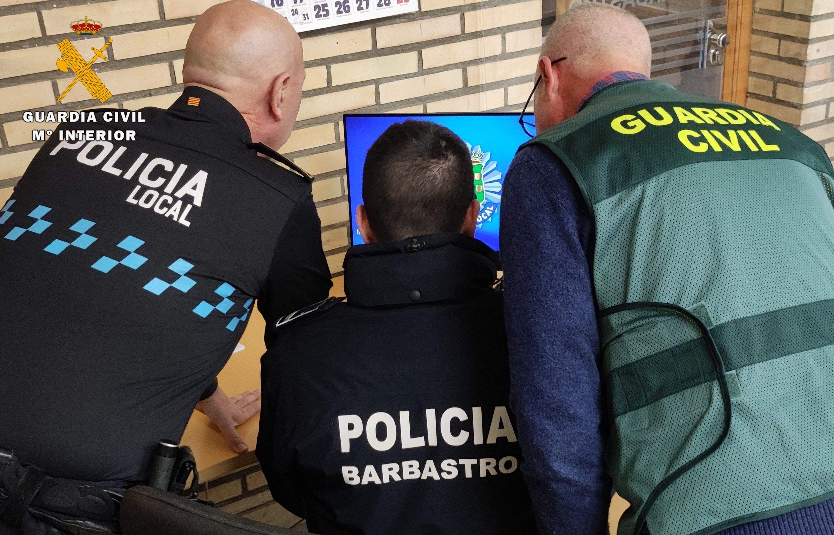 La Policía y la Guardia Civil han llevado a cabo una operación conjunta en Barbastro.