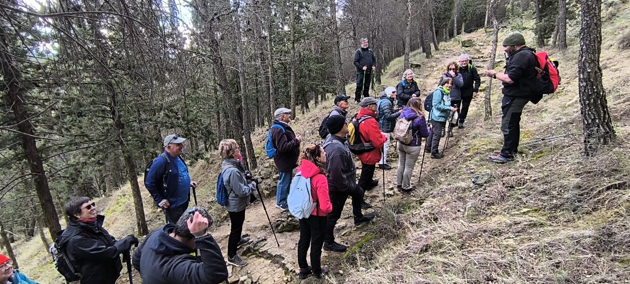 Excursión de Unizar desde Ayerbe a Erés, Biscarrués y Mallos de Riglos. Foto Joaquín Santafé