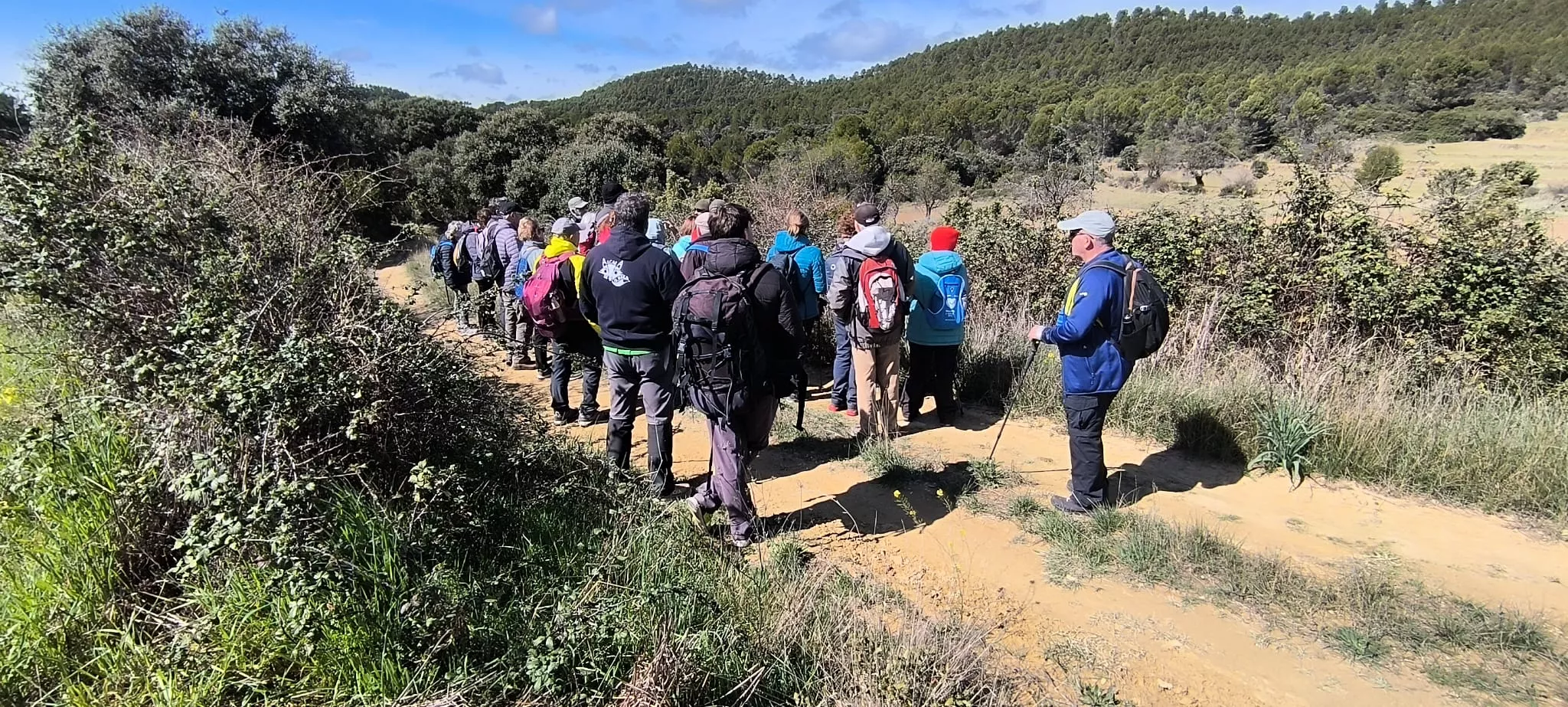 Excursión de Unizar desde Ayerbe a Erés, Biscarrués y Mallos de Riglos. Foto Joaquín Santafé