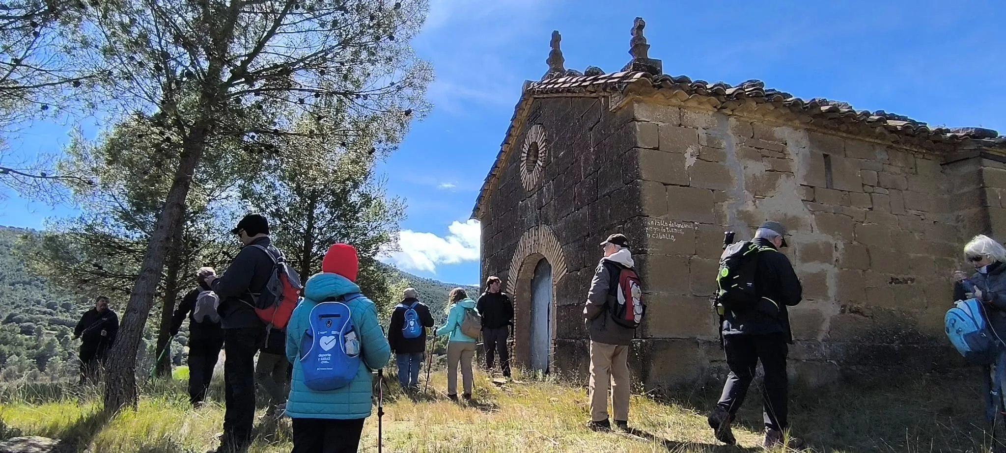 Excursión de Unizar desde Ayerbe a Erés, Biscarrués y Mallos de Riglos. Foto Joaquín Santafé