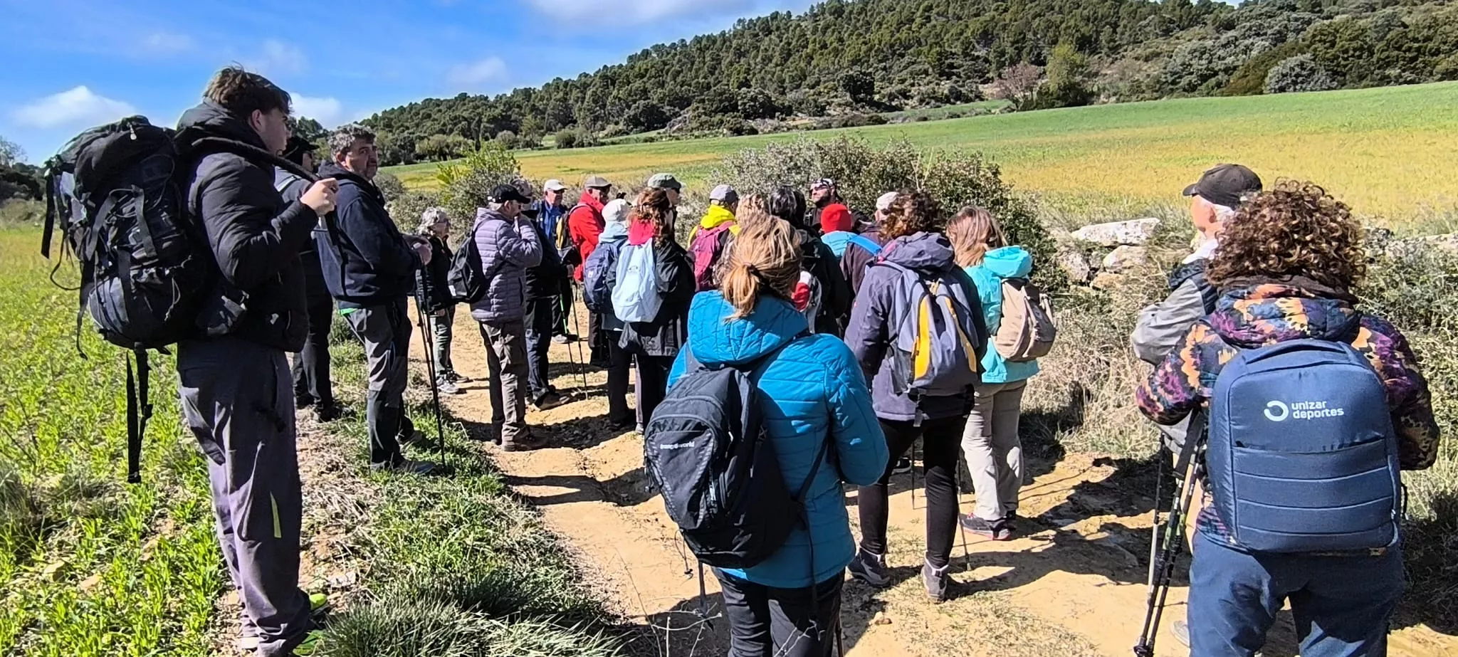 Excursión de Unizar desde Ayerbe a Erés, Biscarrués y Mallos de Riglos. Foto Joaquín Santafé