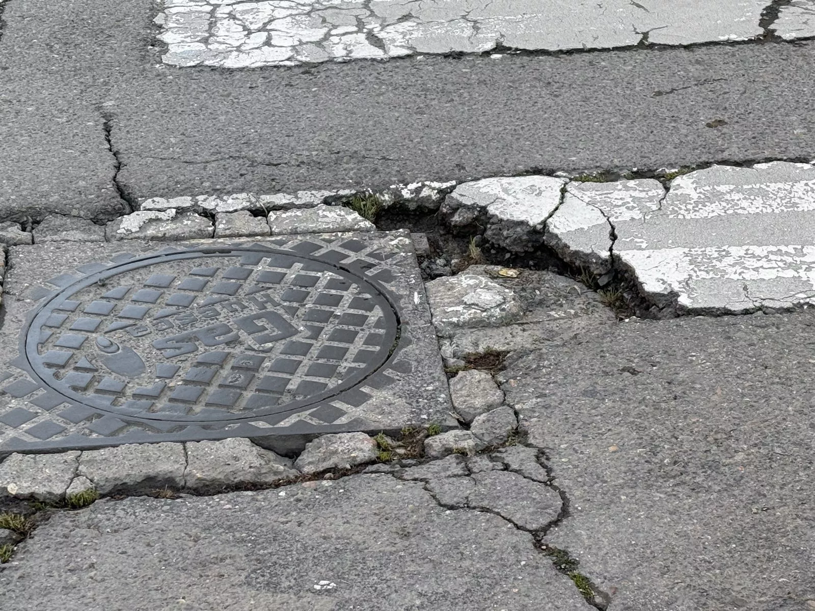 El PSOE propone un plan urgente de asfaltado y mantenimiento en los barrios de Huesca.