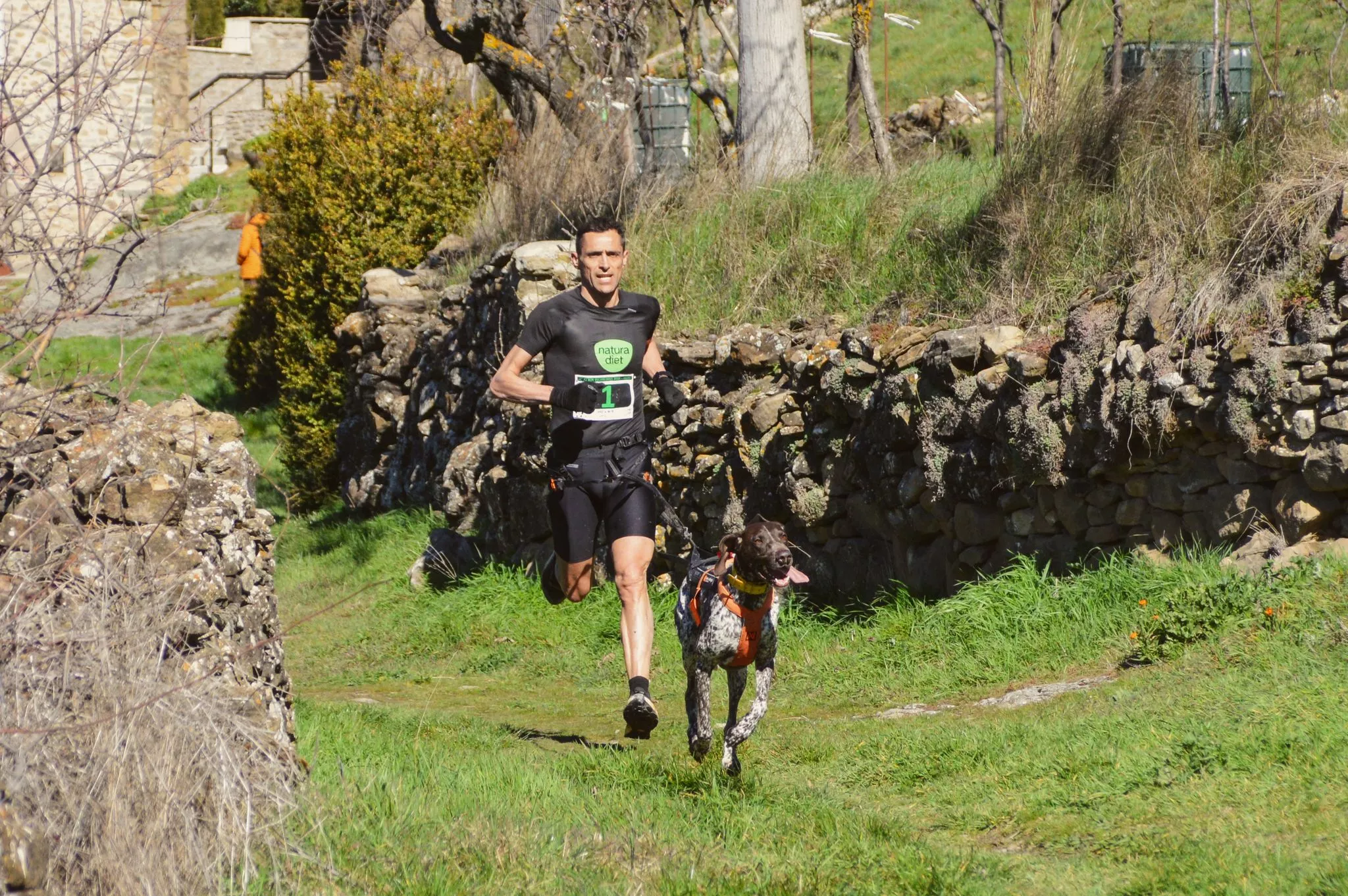 David Eced con su perro Nico, ganador de la prueba y del Desafío Aragonés