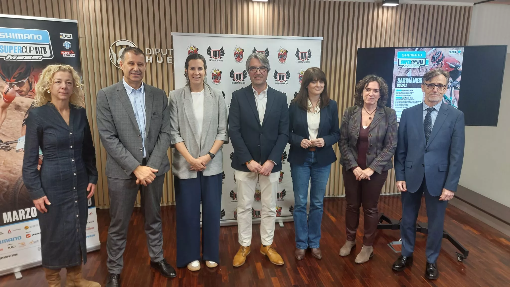 Organizadores y patrocinadores de laShimano Super Cup Massi de Sabiñánigo