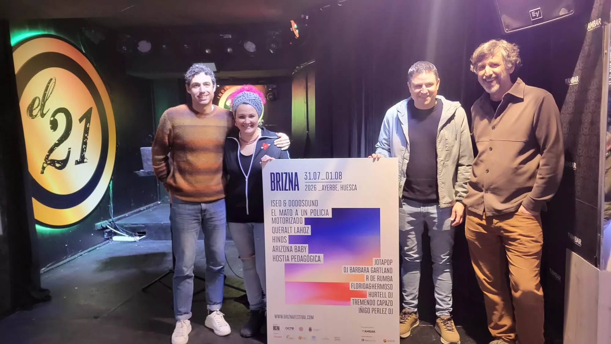 Luis Costa, Rebeca Armada, Antonio Biescas y Víctor Domínguez en la presentación del Brizna en la Sala El Veintiuno