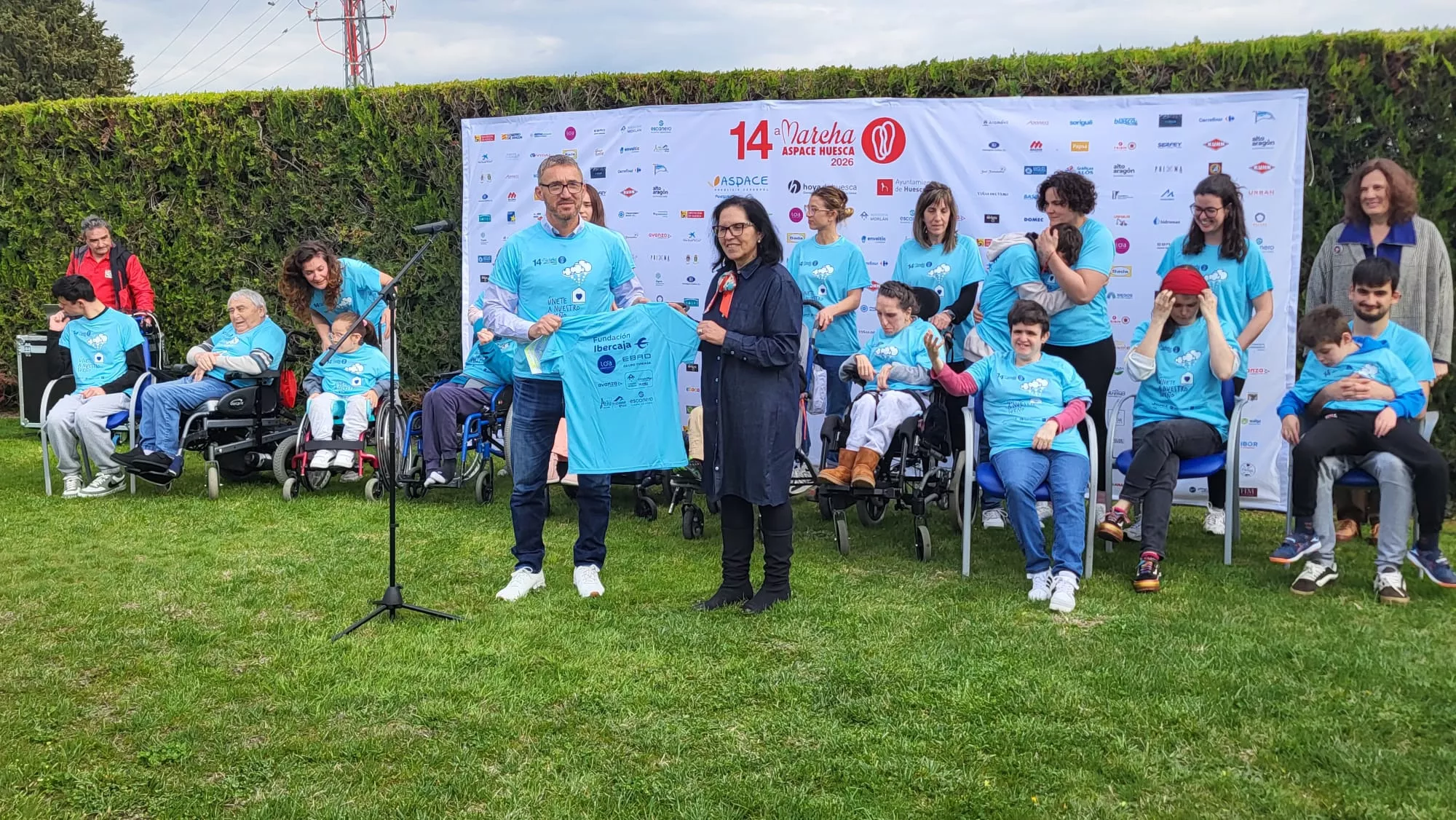 Presentación de la camiseta de la 14 Marcha Aspace Huesca