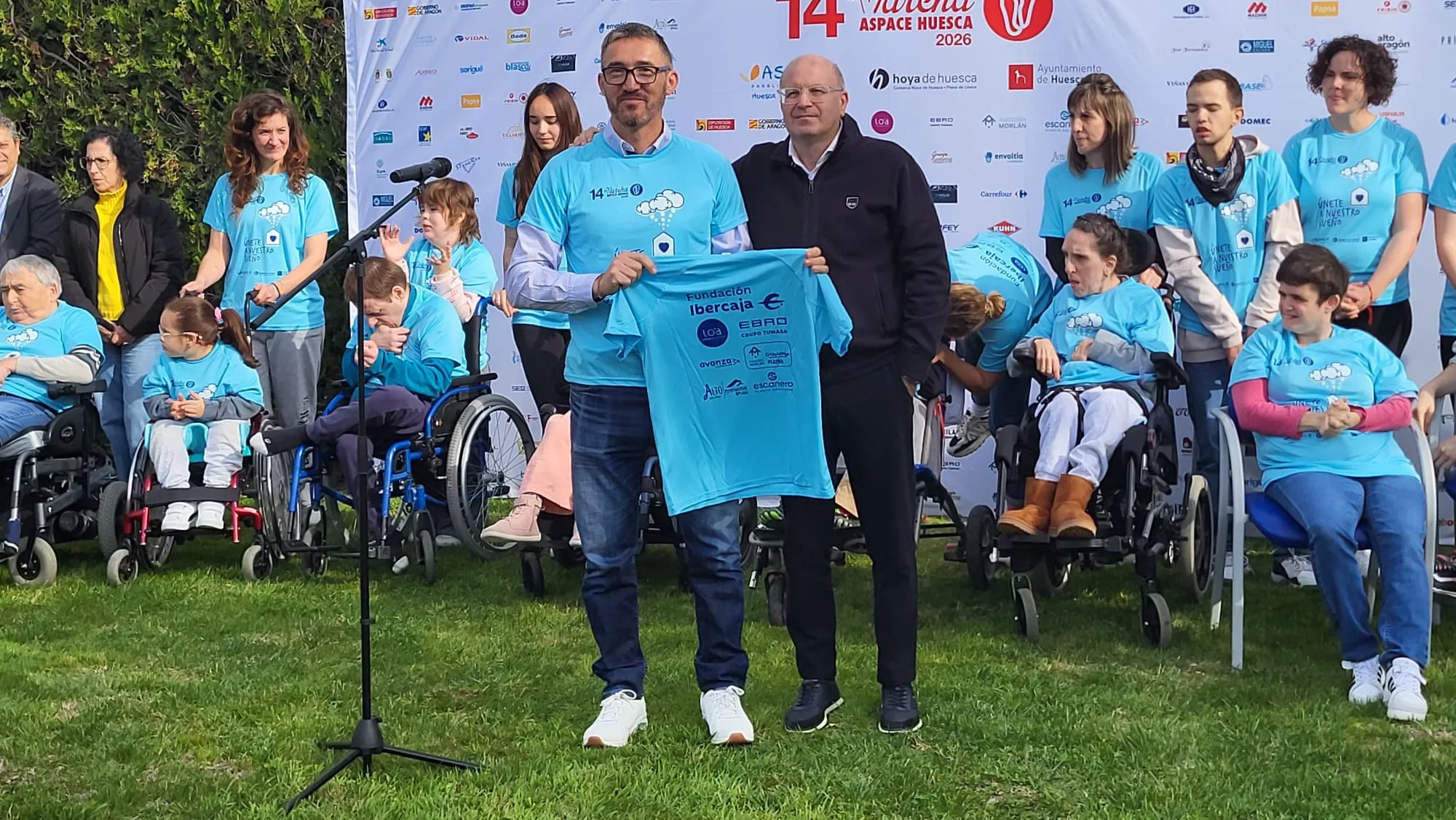 Presentación de la camiseta de la 14 Marcha Aspace Huesca
