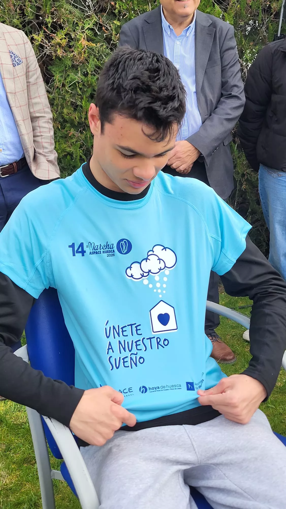 Presentación de la camiseta de la 14 Marcha Aspace Huesca