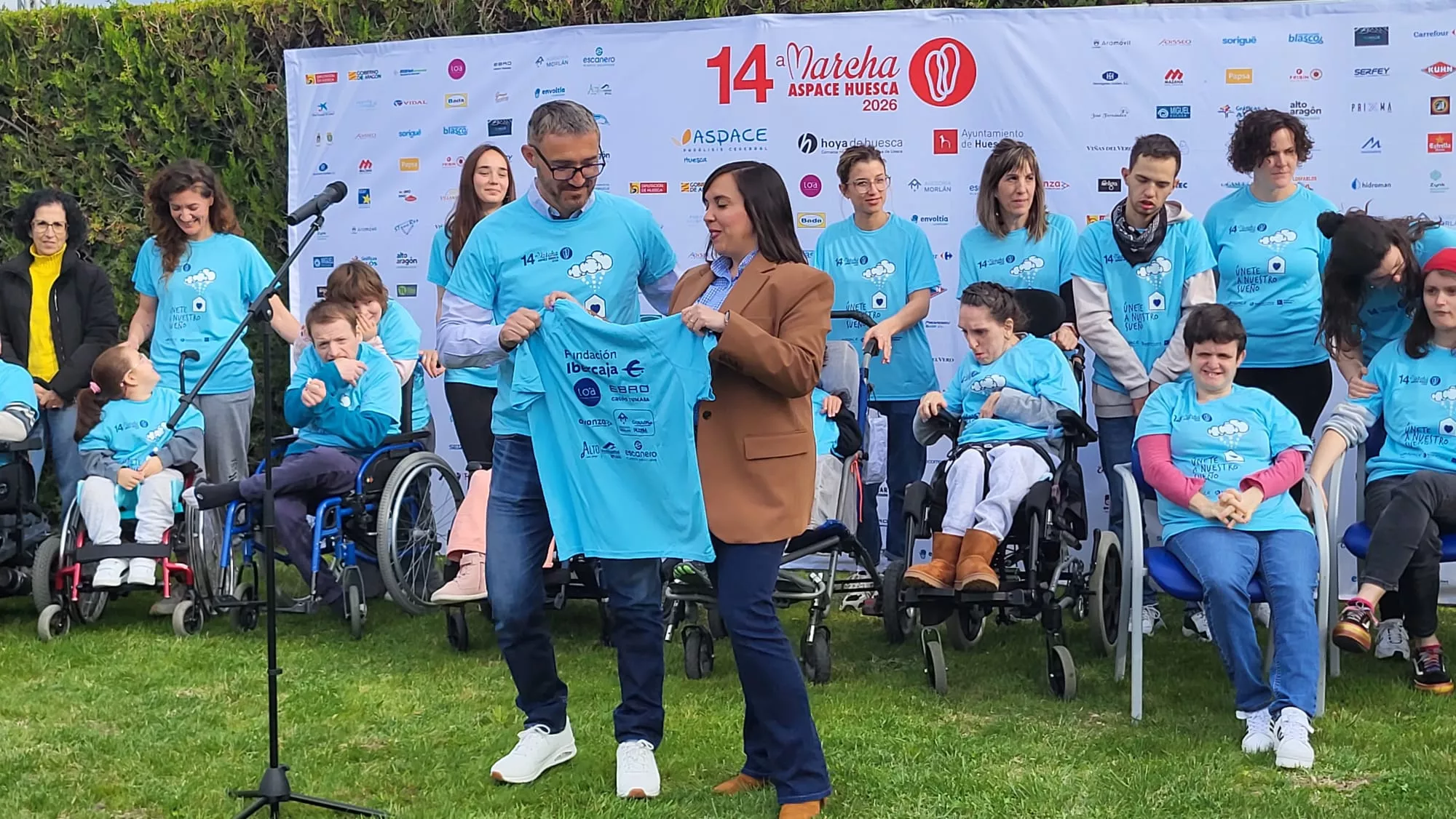 Presentación de la camiseta de la 14 Marcha Aspace Huesca