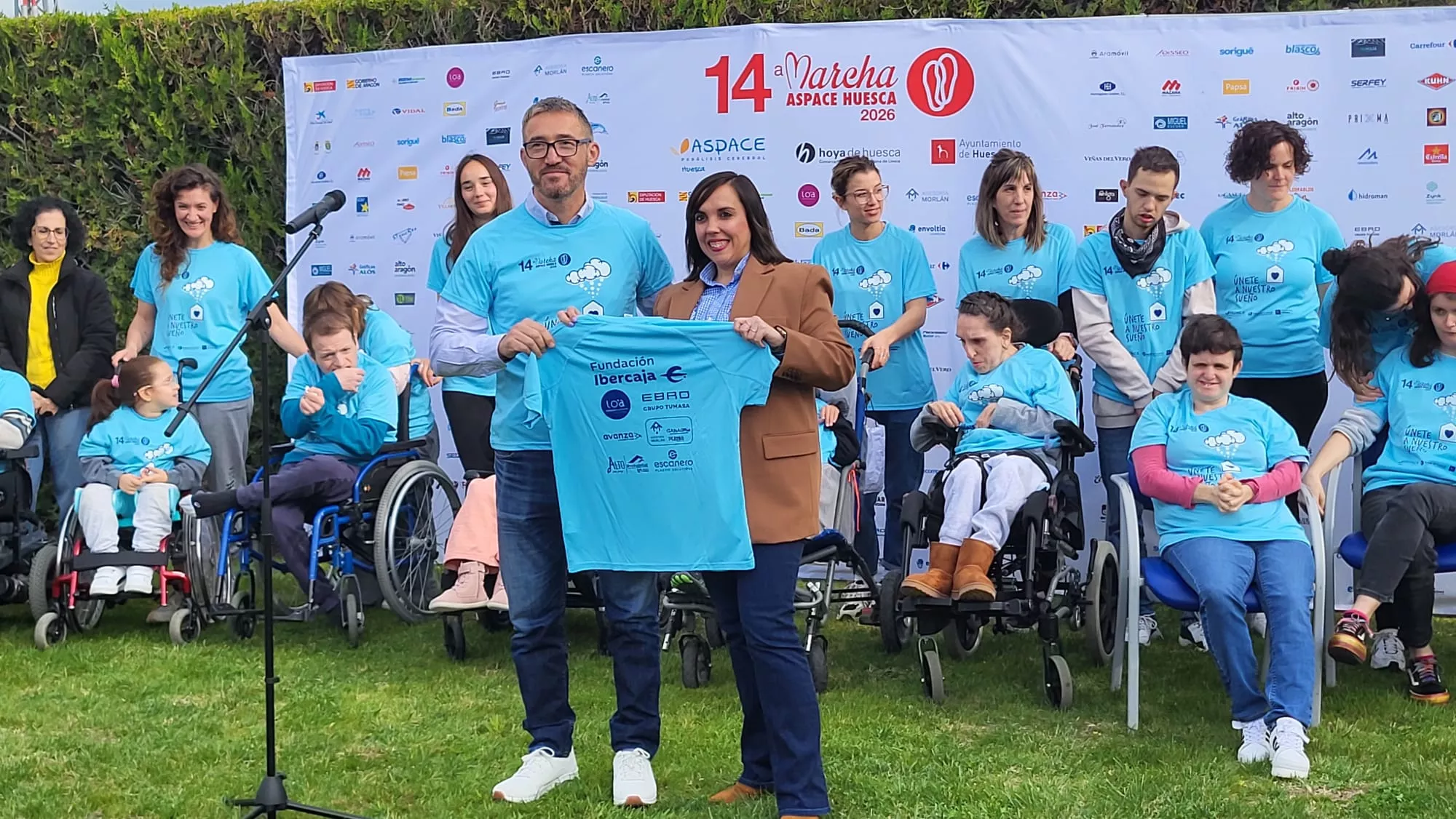 Presentación de la camiseta de la 14 Marcha Aspace Huesca