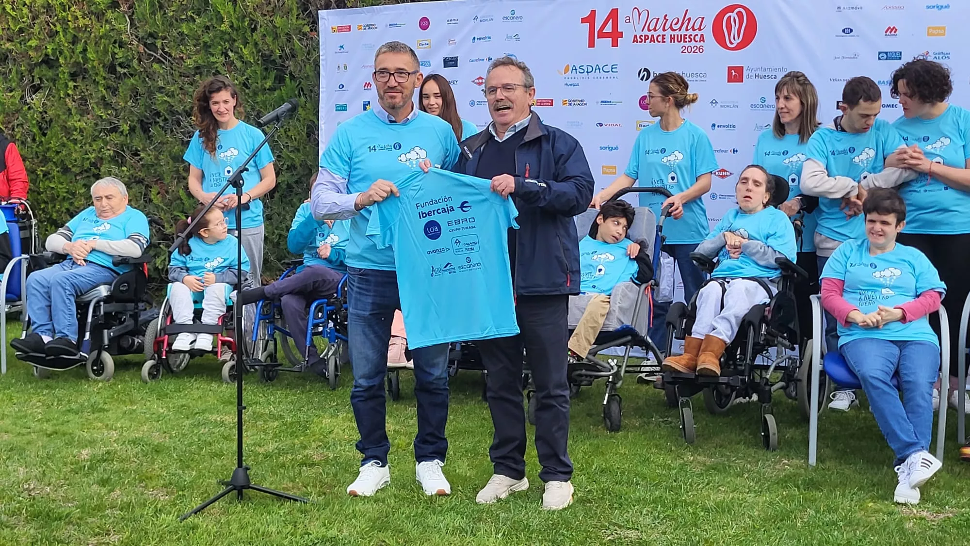Presentación de la camiseta de la 14 Marcha Aspace Huesca