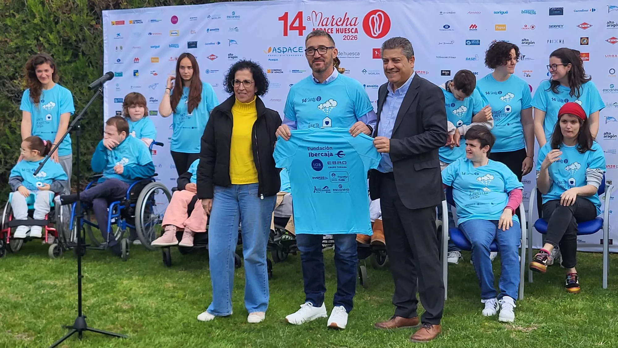 Presentación de la camiseta de la 14 Marcha Aspace Huesca