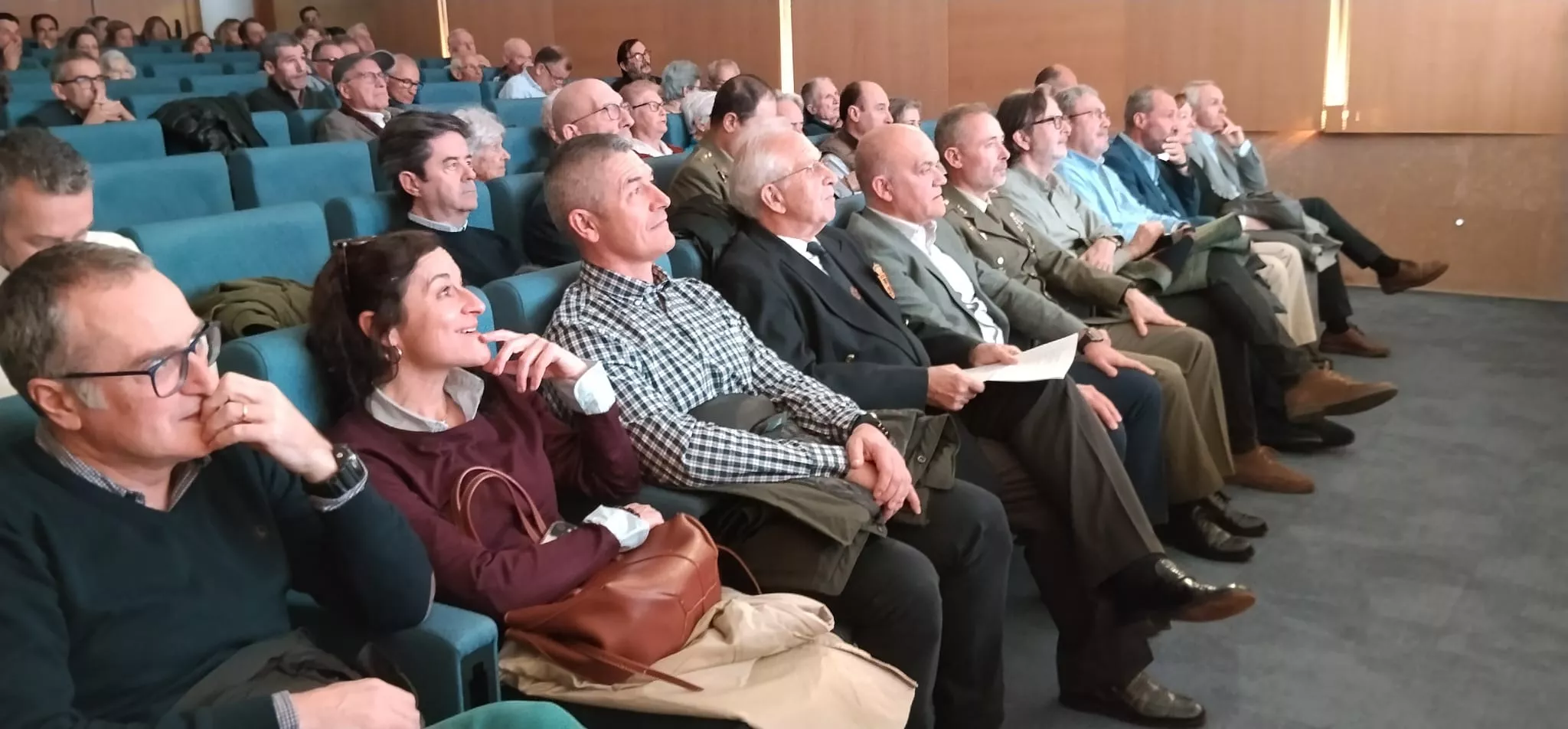 Conferencia del coronel Miguel Fulgencio Oliver sobre "Una fuerza aeroespacial del siglo XXI"