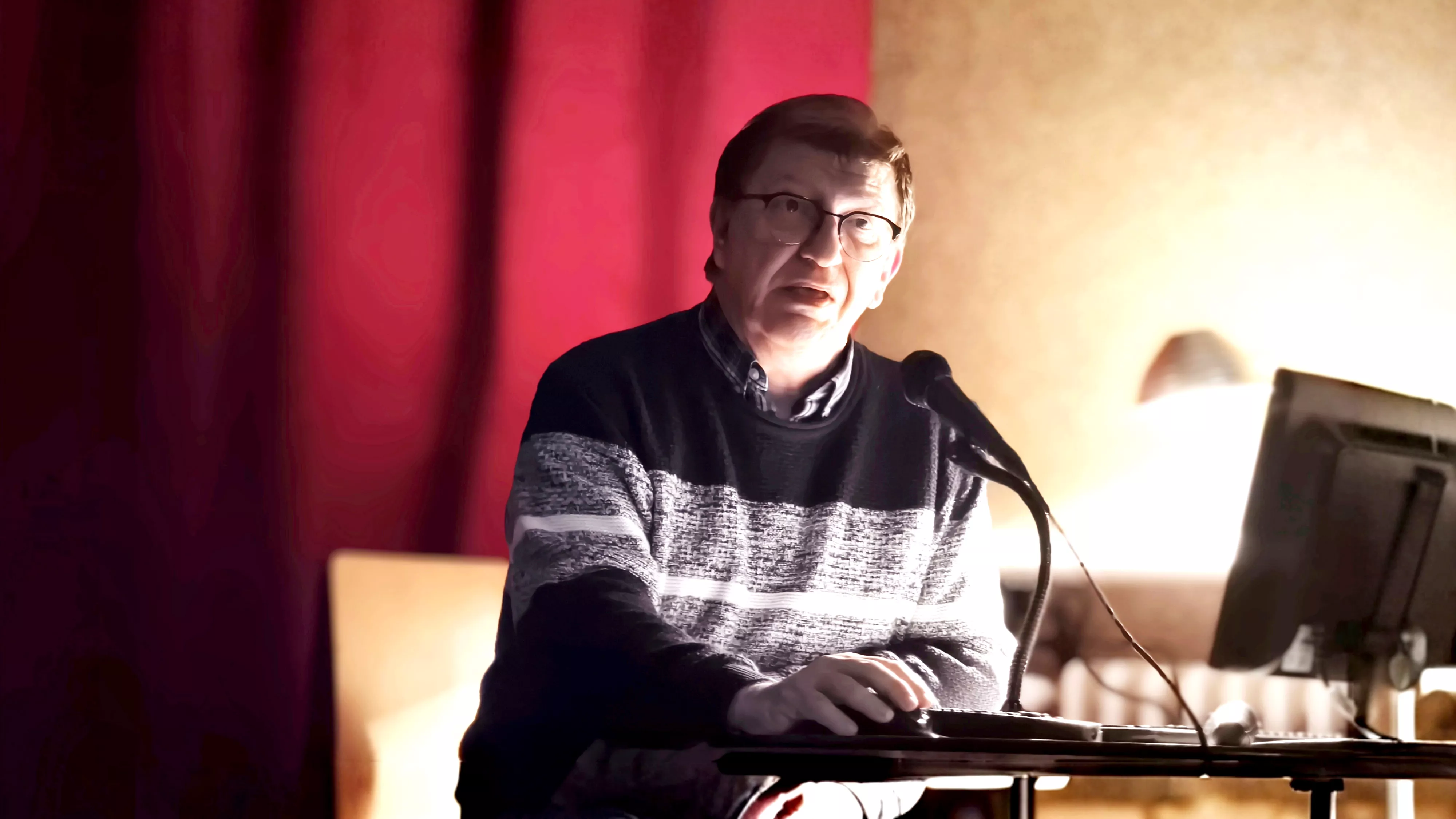 Josan Montull ha impartido una conferencia sobre La Pasión de Cristo en el cine. Foto María José Sampietro