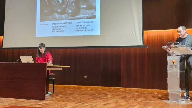 Carlos Sampériz en la presentación de Las Cajas de Amsterdam