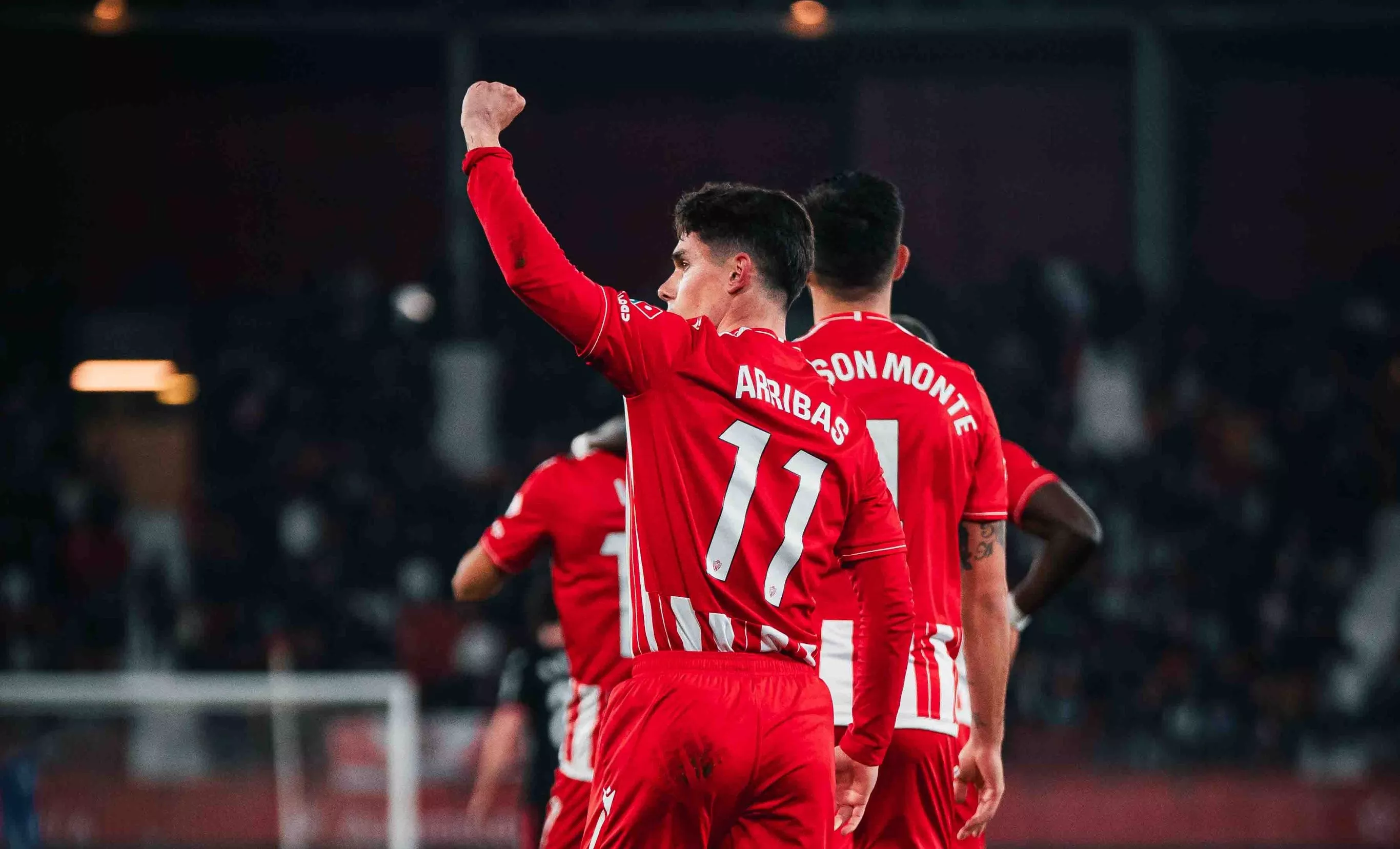 Arribas celebra un gol con el Almería. Foto: UD Almería