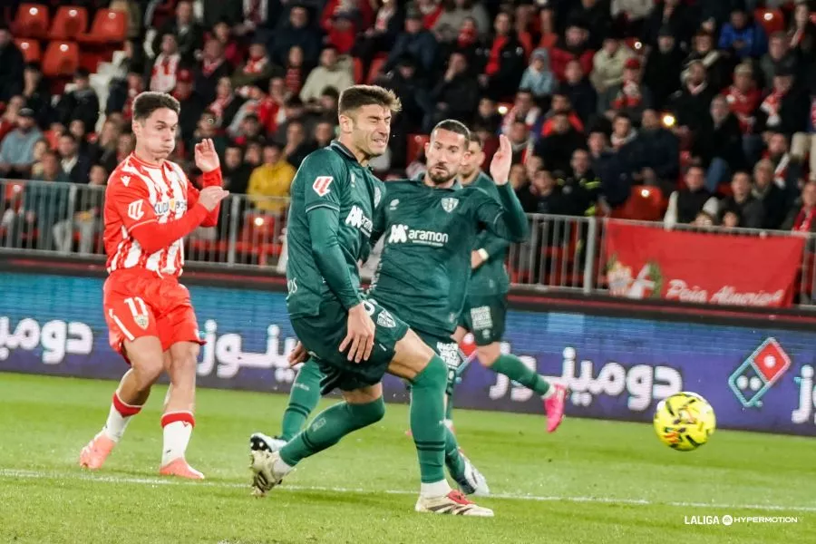 Piña y Sielva ante Sergio Arribas