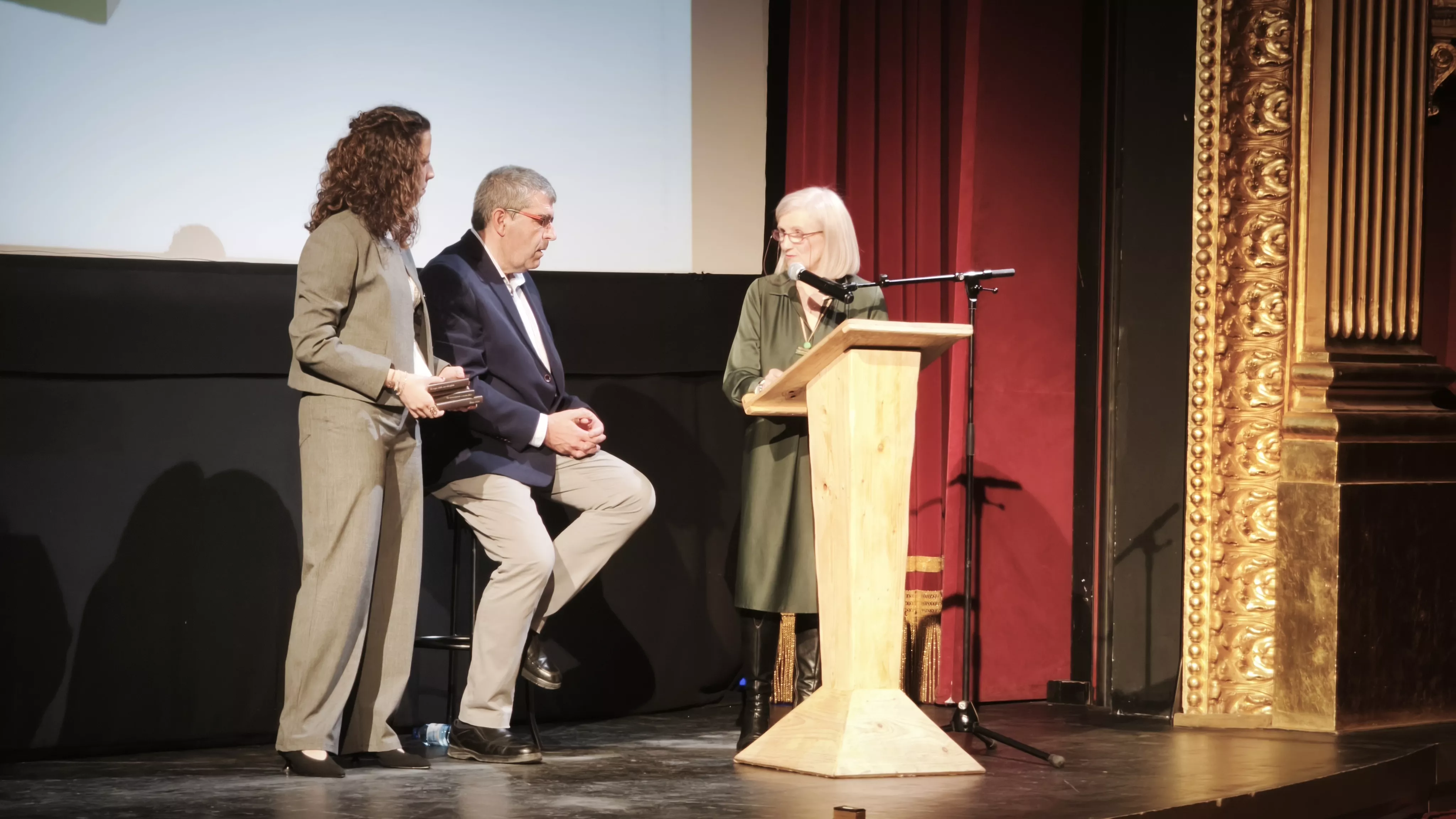 Presentación del libro de Ignacio Almudévar en el Teatro Olimpia. Foto María José Sampietro