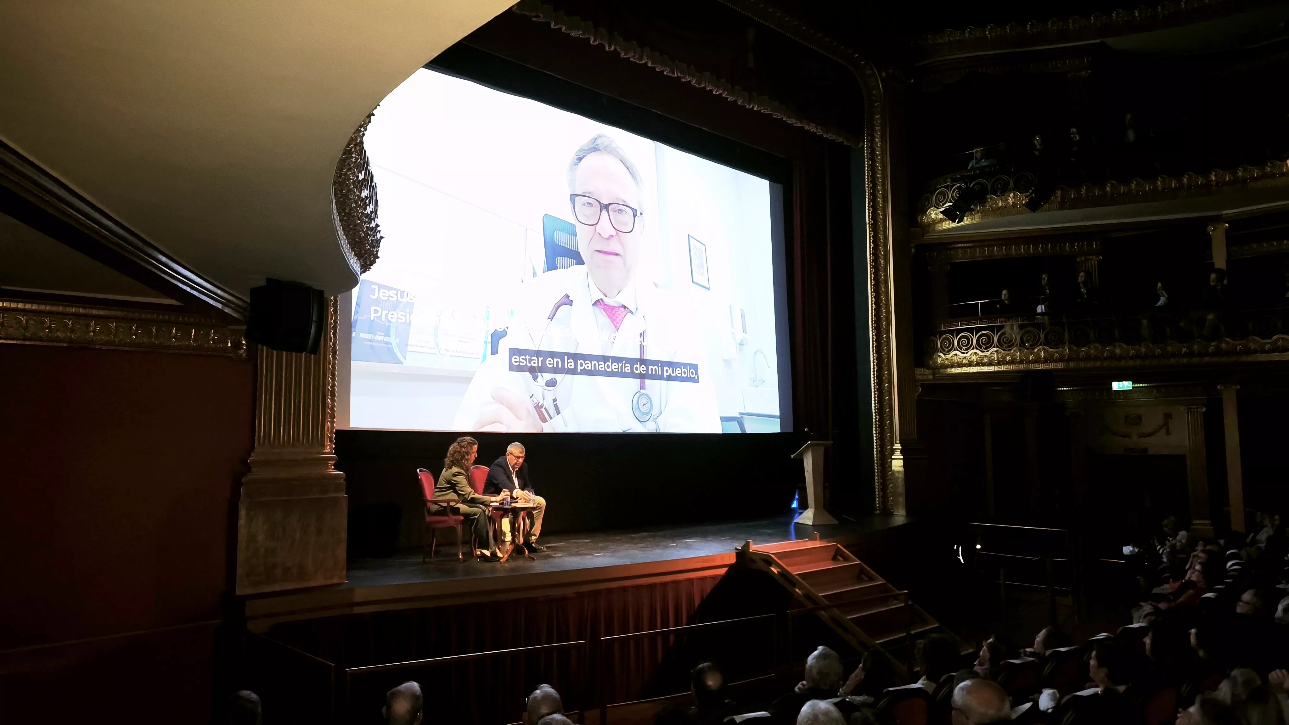 Presentación del libro de Ignacio Almudévar en el Teatro Olimpia. Foto María José Sampietro