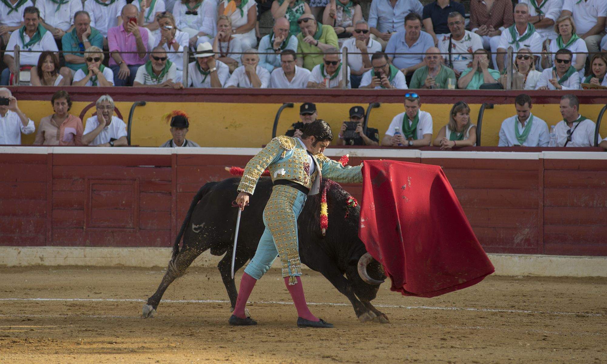 Morante de la Puebla torea en Huesca. Foto: Jacques Valat