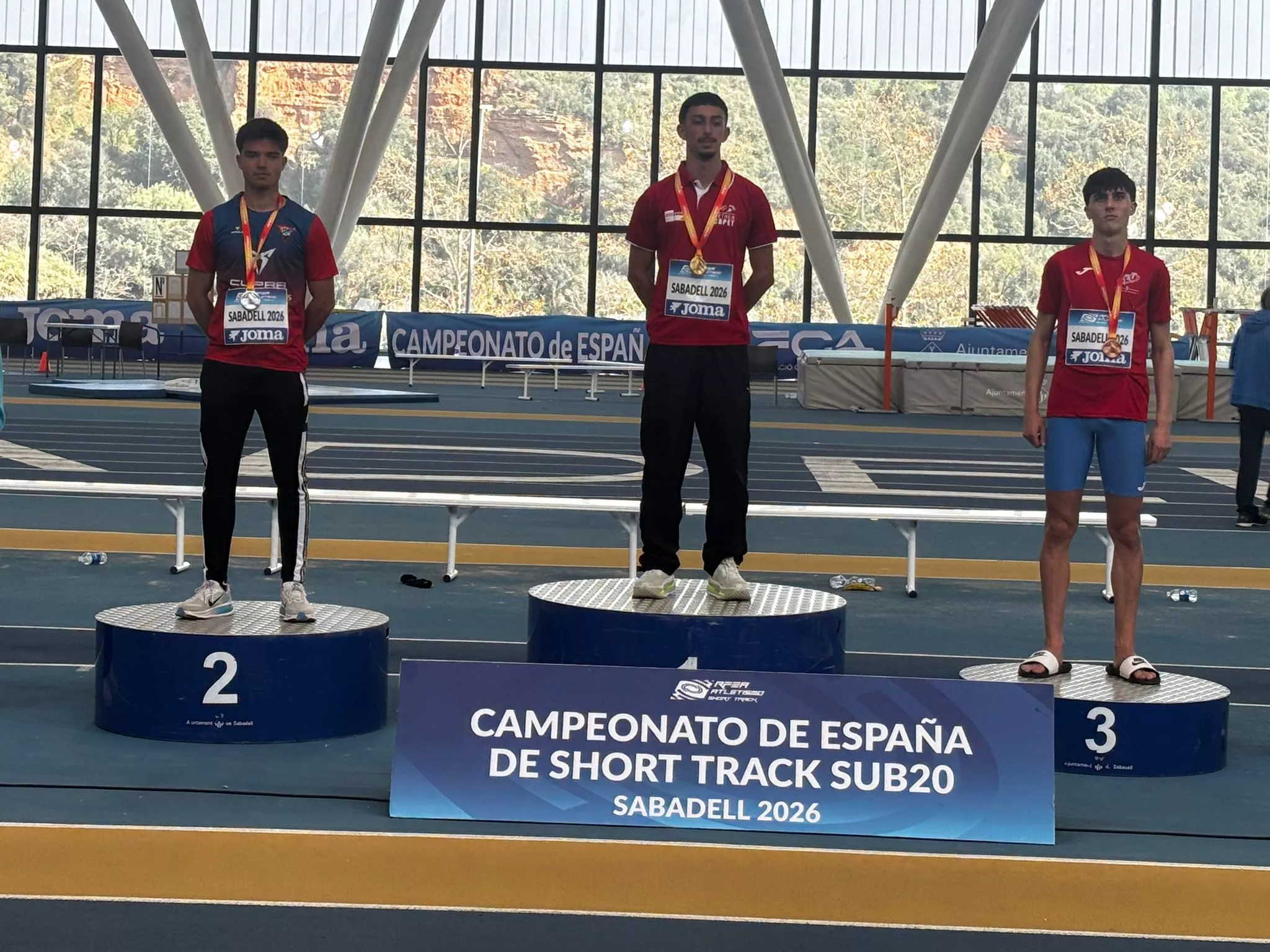 Javi Alamañac, en el podio.