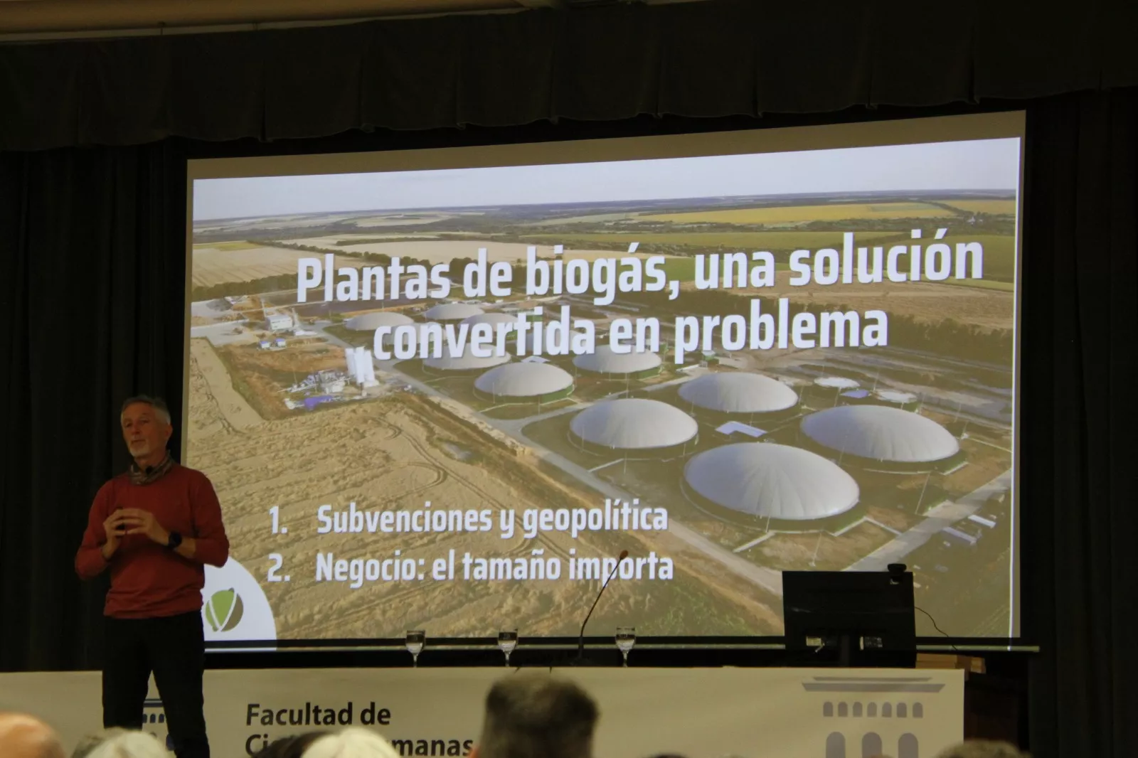 Conferencia de Fernando Valladares en Huesca. Foto Carlos Neofato