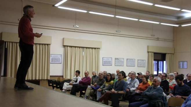 Conferencia de Fernando Valladares en Huesca. Foto Carlos Neofato