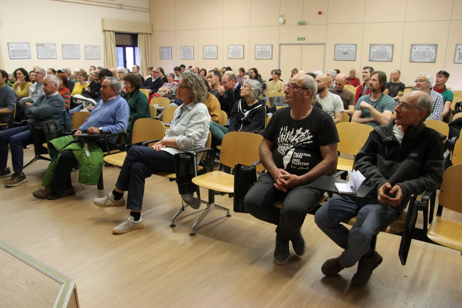 Conferencia de Fernando Valladares en Huesca. Foto Carlos Neofato