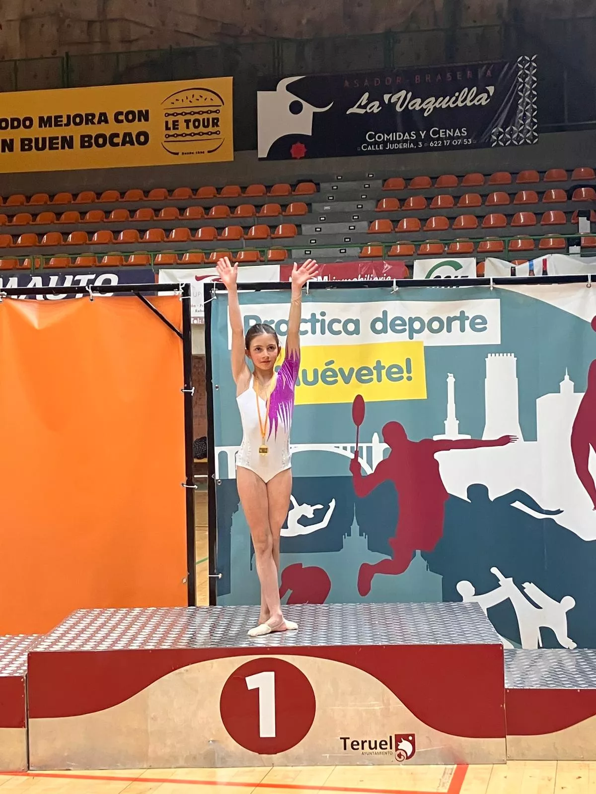 Litz Escartin que compite por el Artix y ha conseguido el primer puesto en Alevín Base