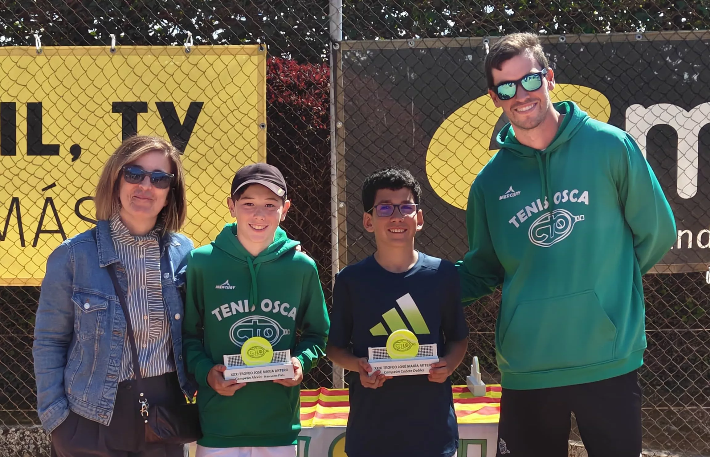 Marta Morlán, presidenta CT Osca; Daniel Montes, Raúl Estaún y Pablo Camarón.