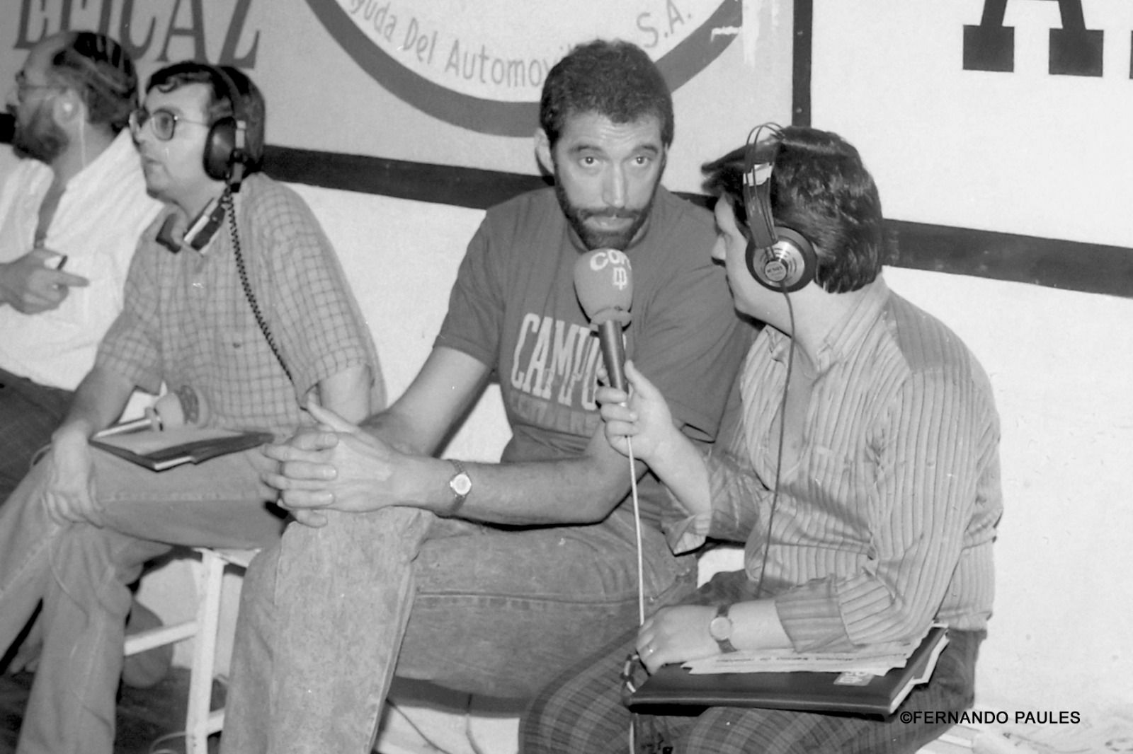 Rafael Rullán, entrevistado. Al lado, Miguel Ángel Blasco. Foto Fernando Paúles