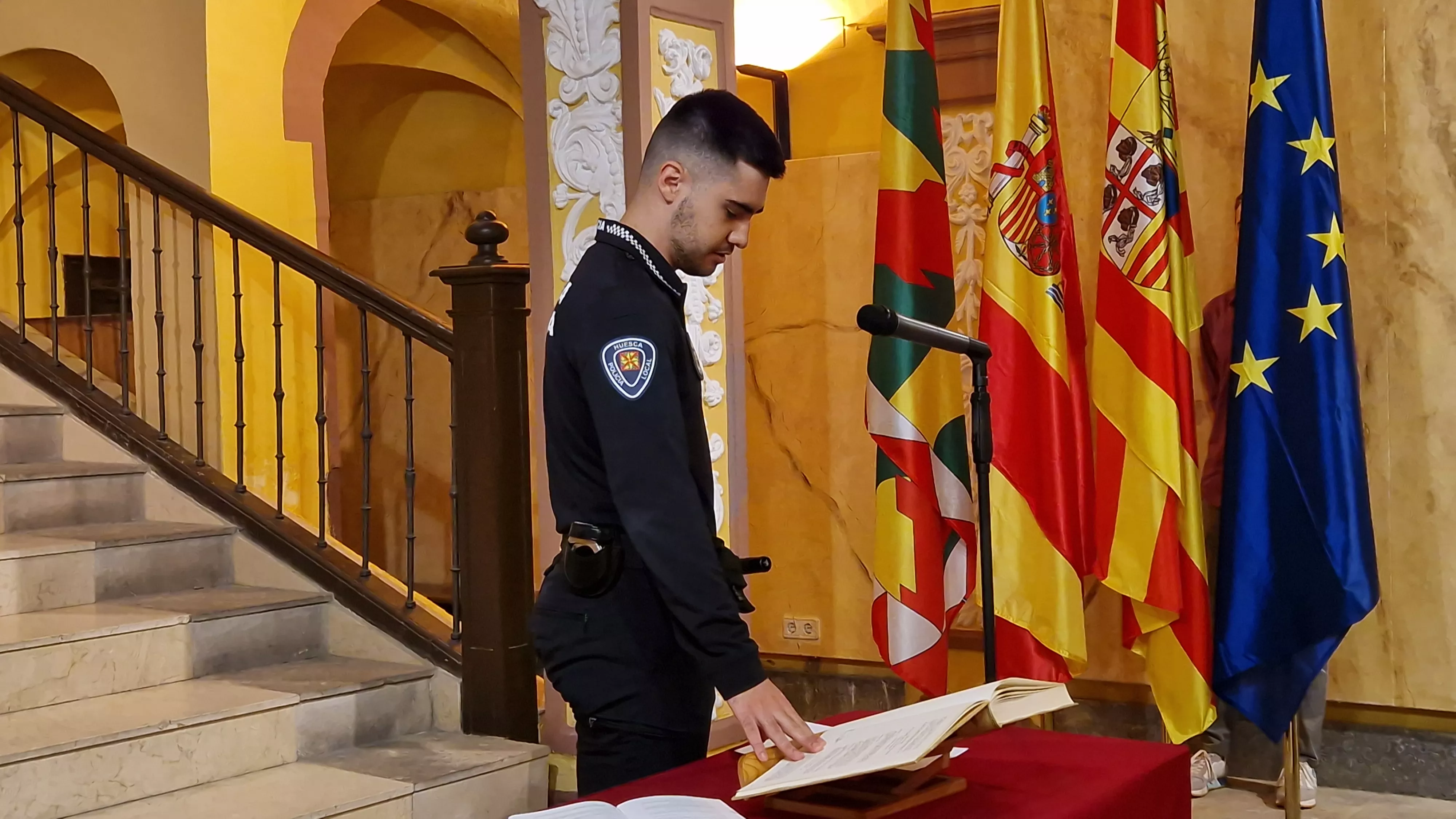 Incorporación de ocho nuevos agentes a la Policía Local de Huesca. Foto Myriam Martínez