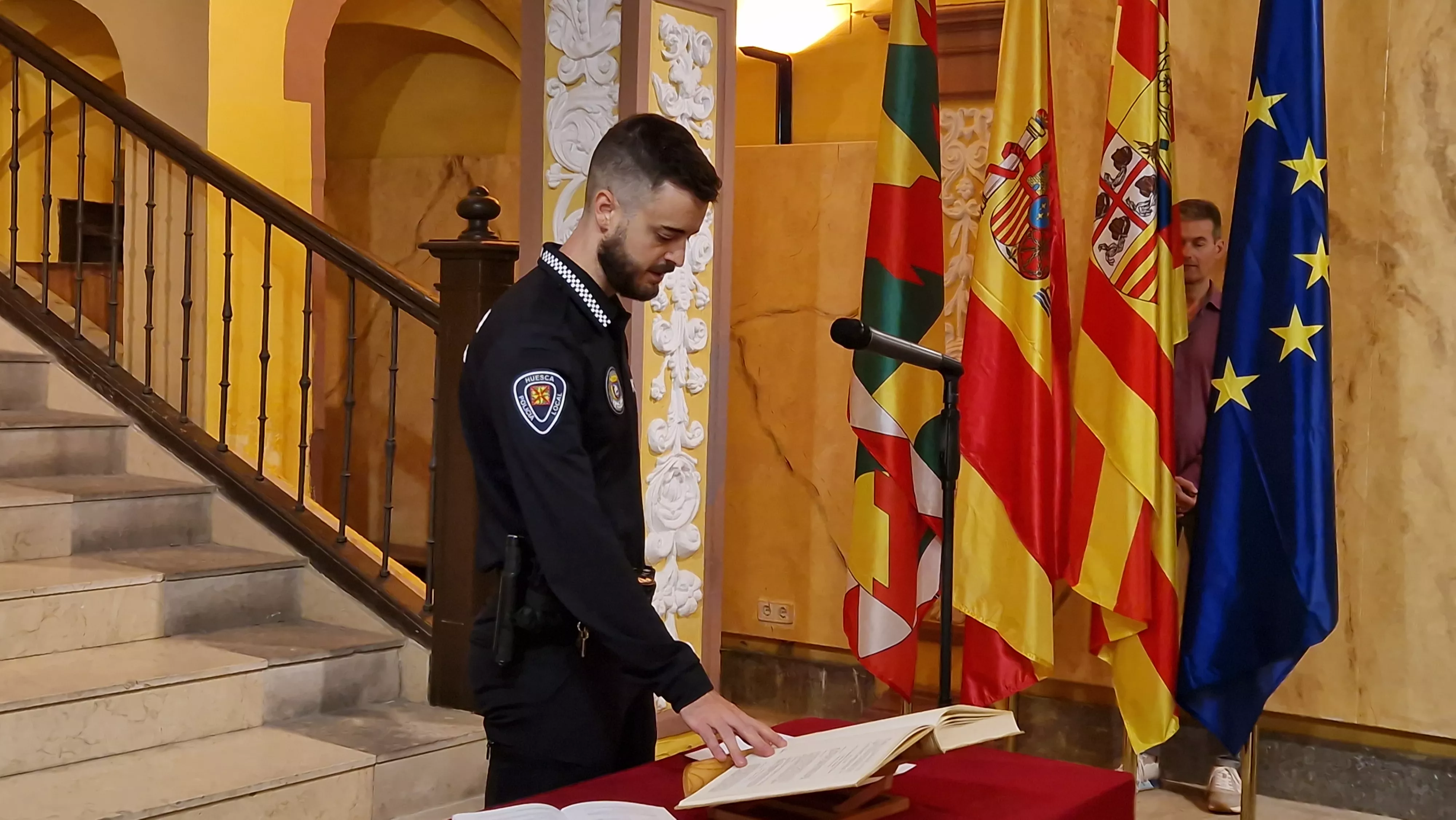 Incorporación de ocho nuevos agentes a la Policía Local de Huesca. Foto Myriam Martínez