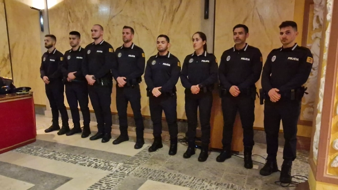 Incorporación de ocho nuevos agentes a la Policía Local de Huesca. Foto Myriam Martínez
