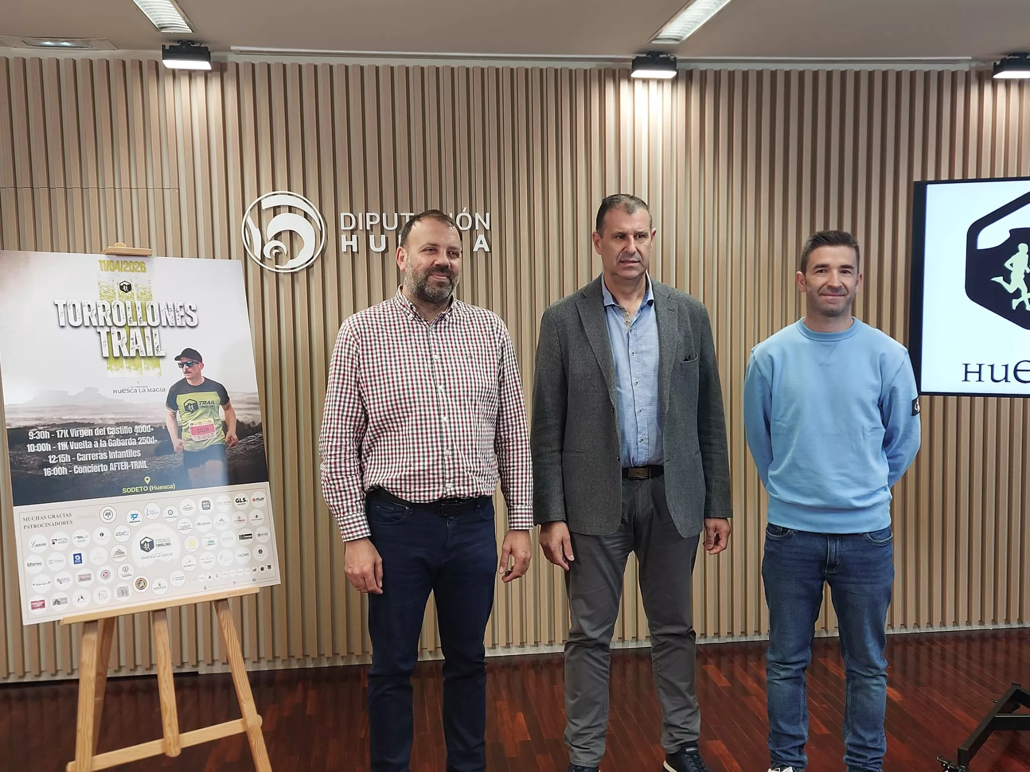 Loscertales, Serra y Viñuales en la presentación de la Trail de los Torrollones. Foto: Adri Mora