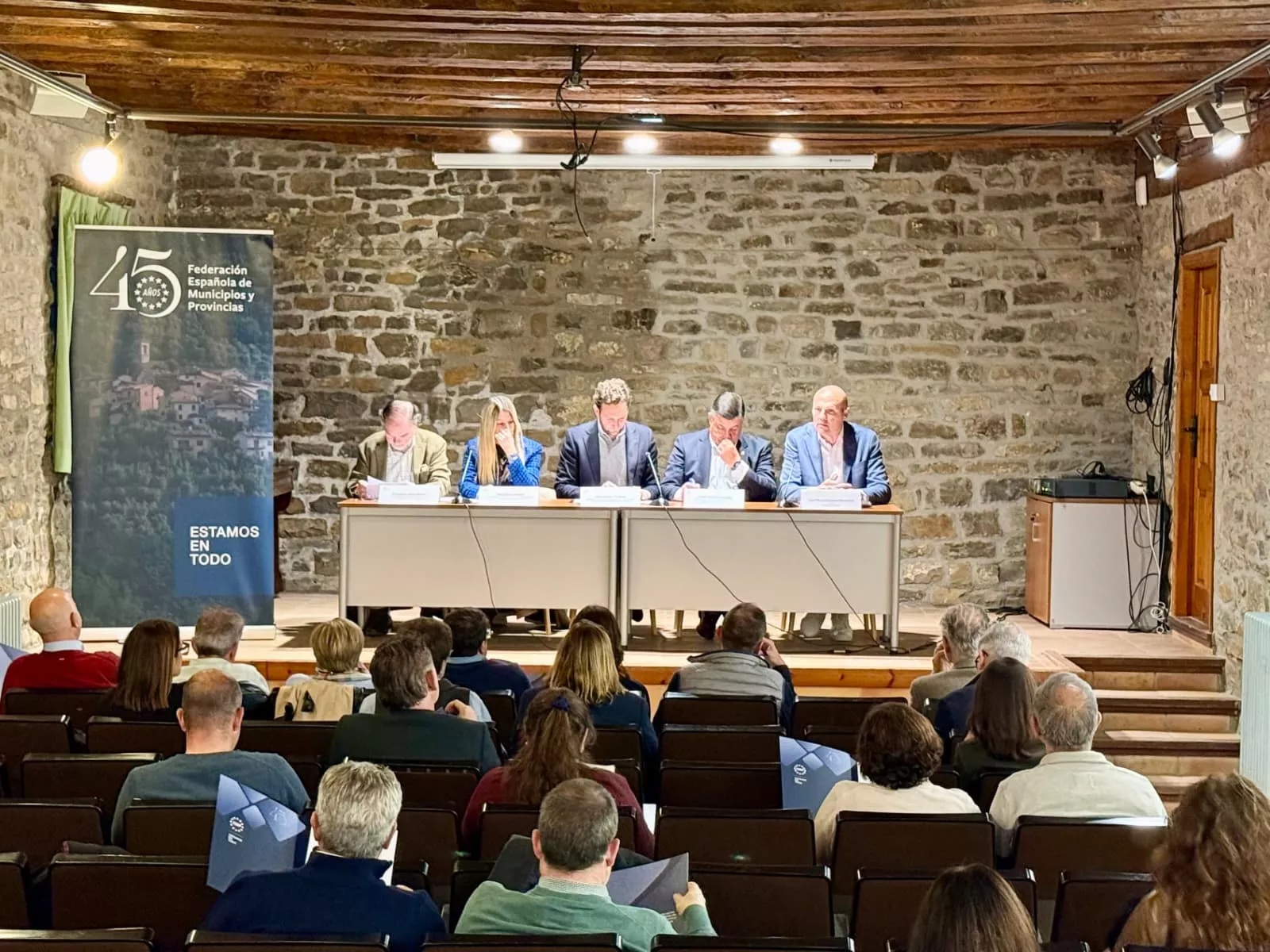Boltaña reúne a tres comisiones de la FEMP en un encuentro previo al congreso nacional sobre desarrollo rural y despoblación.