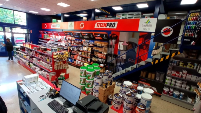 Comercial Pinturas de Monzón.