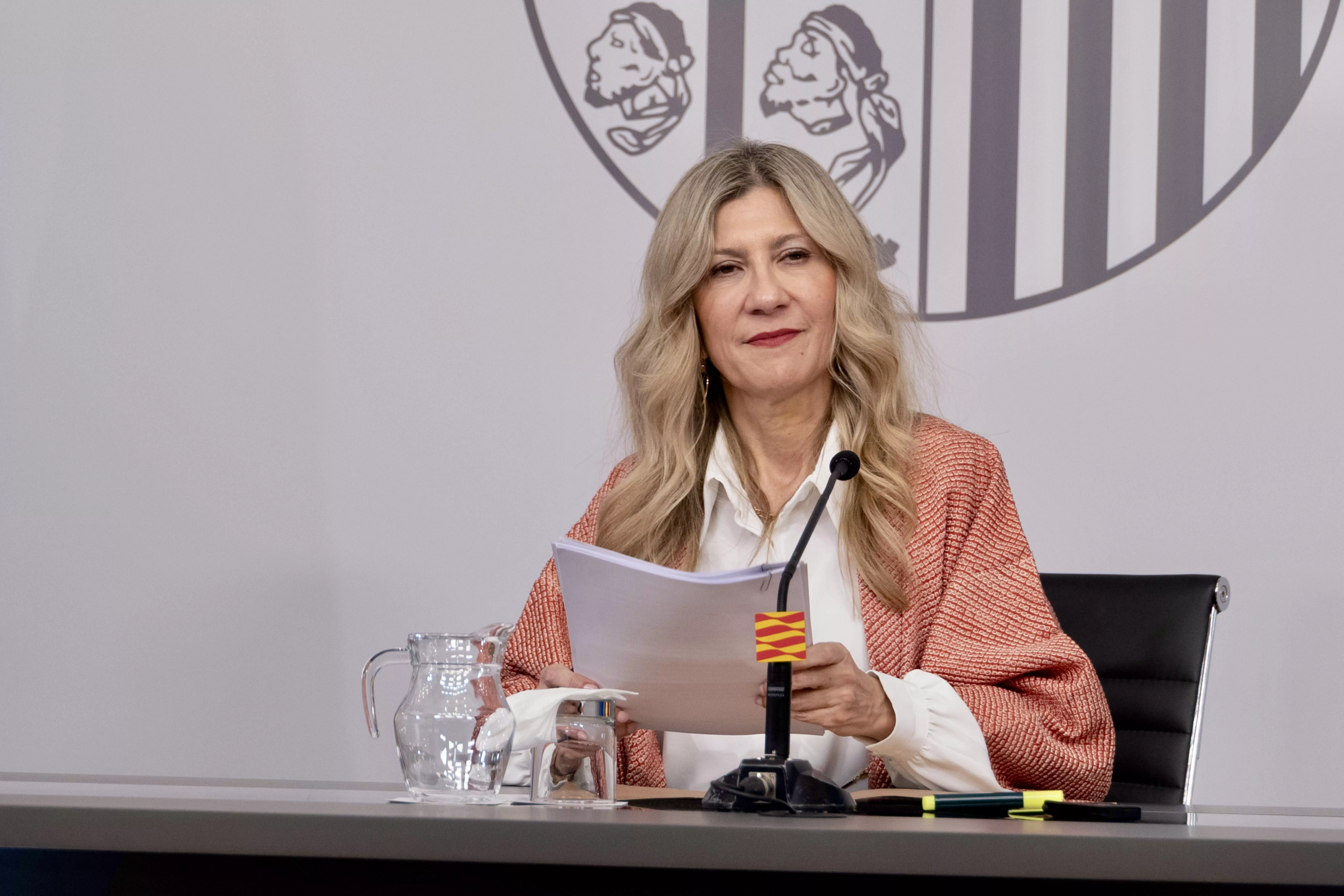 Mar Vaquero, en la rueda de prensa tras el Consejo de Gobierno. Foto Fabián Simón