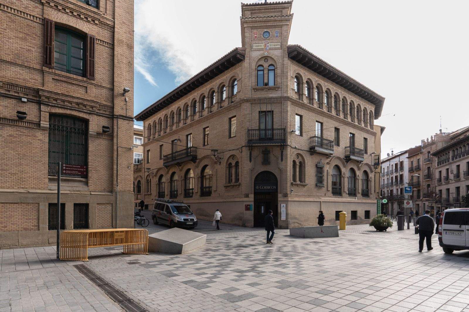 Sede central de Correos de Huesca.