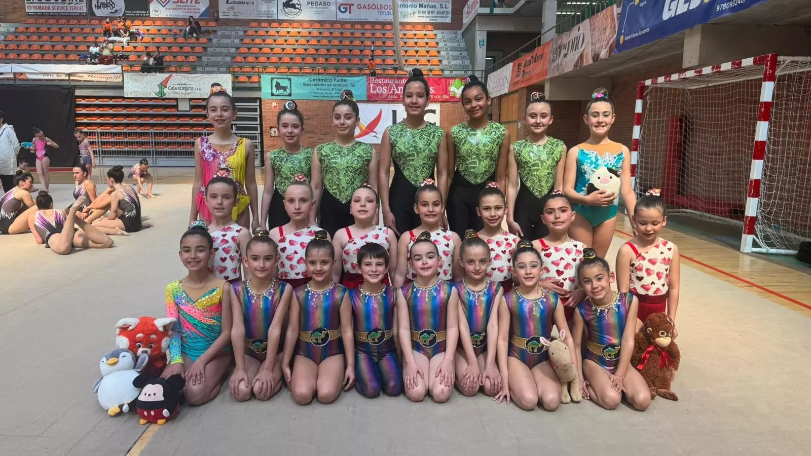 Tres conjuntos del Club 90 el pasado fin de semana en Teruel.