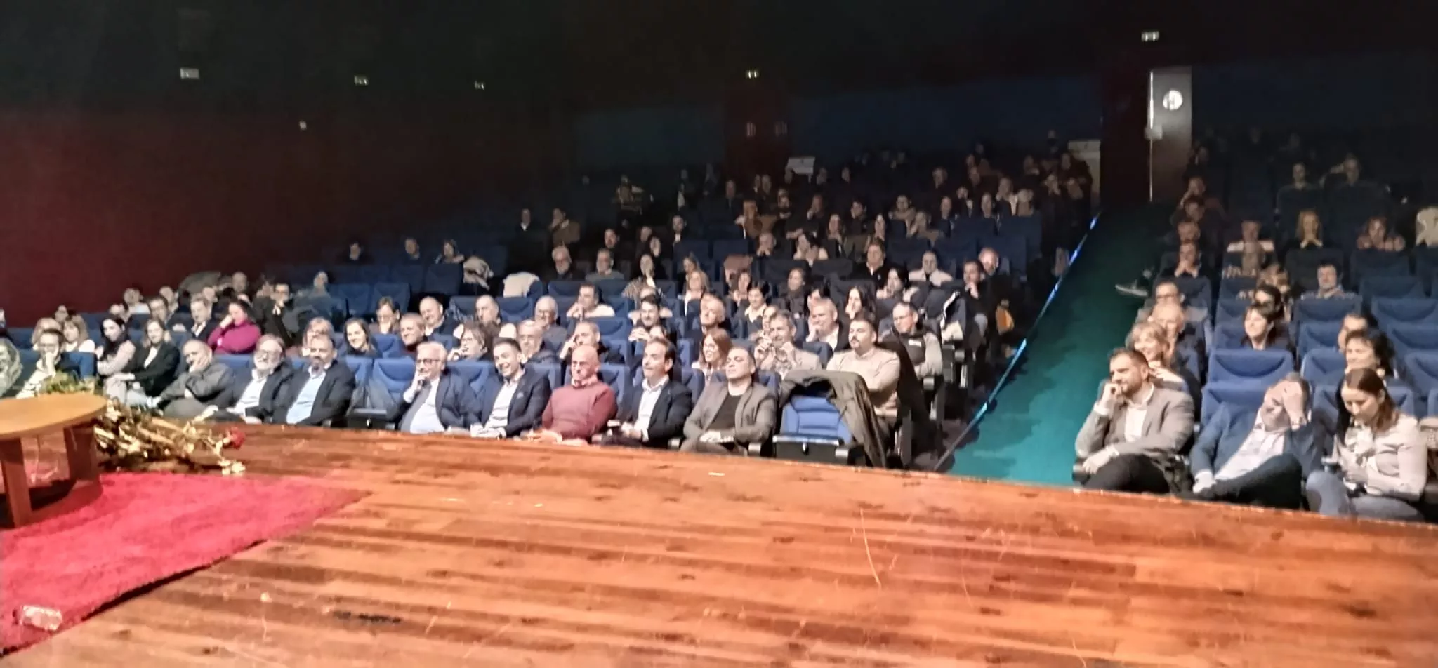 Público en el Cine El Molino de Sariñena Público en el Cine El Molino de Sariñena