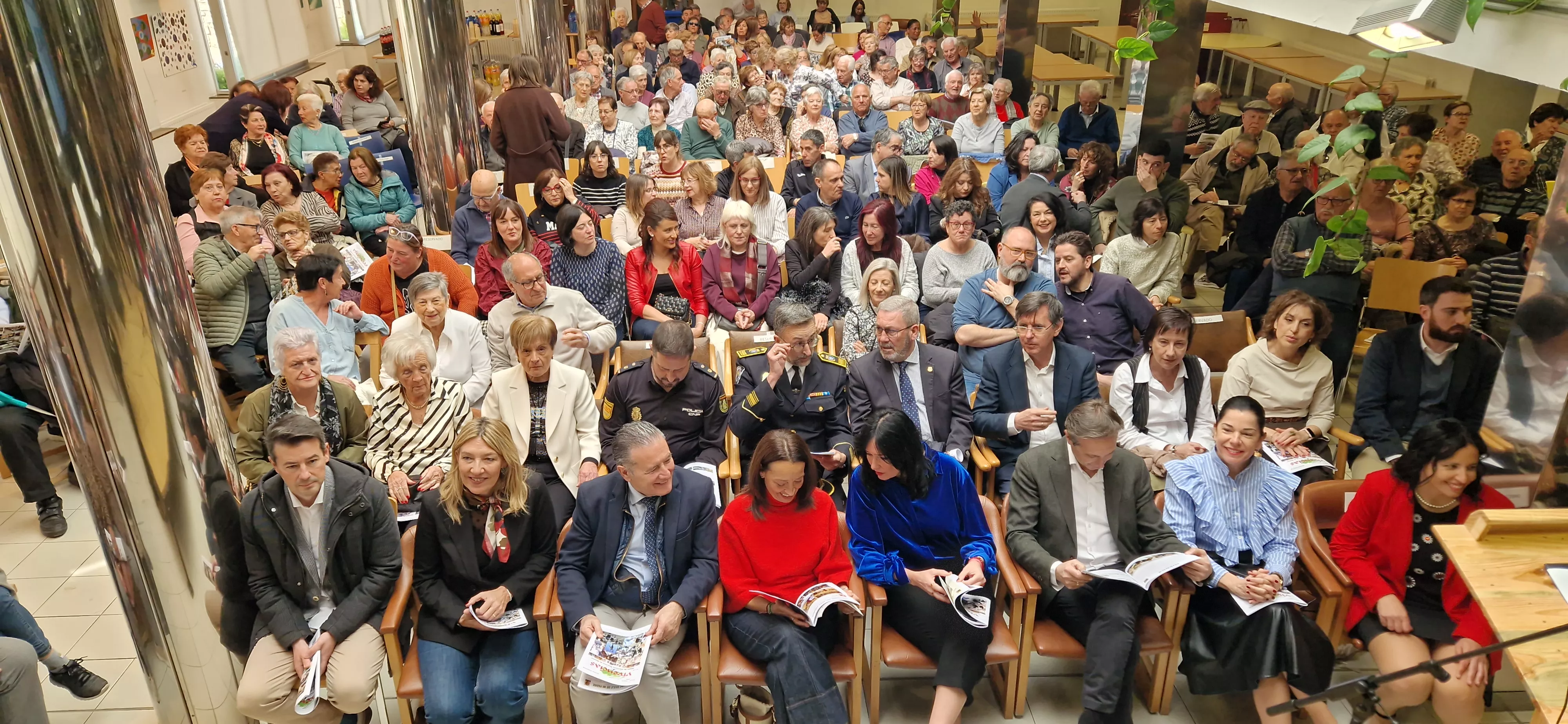 El Hogar de Personas Mayores de Huesca celebra su 40º aniversario. Foto Myriam Martínez