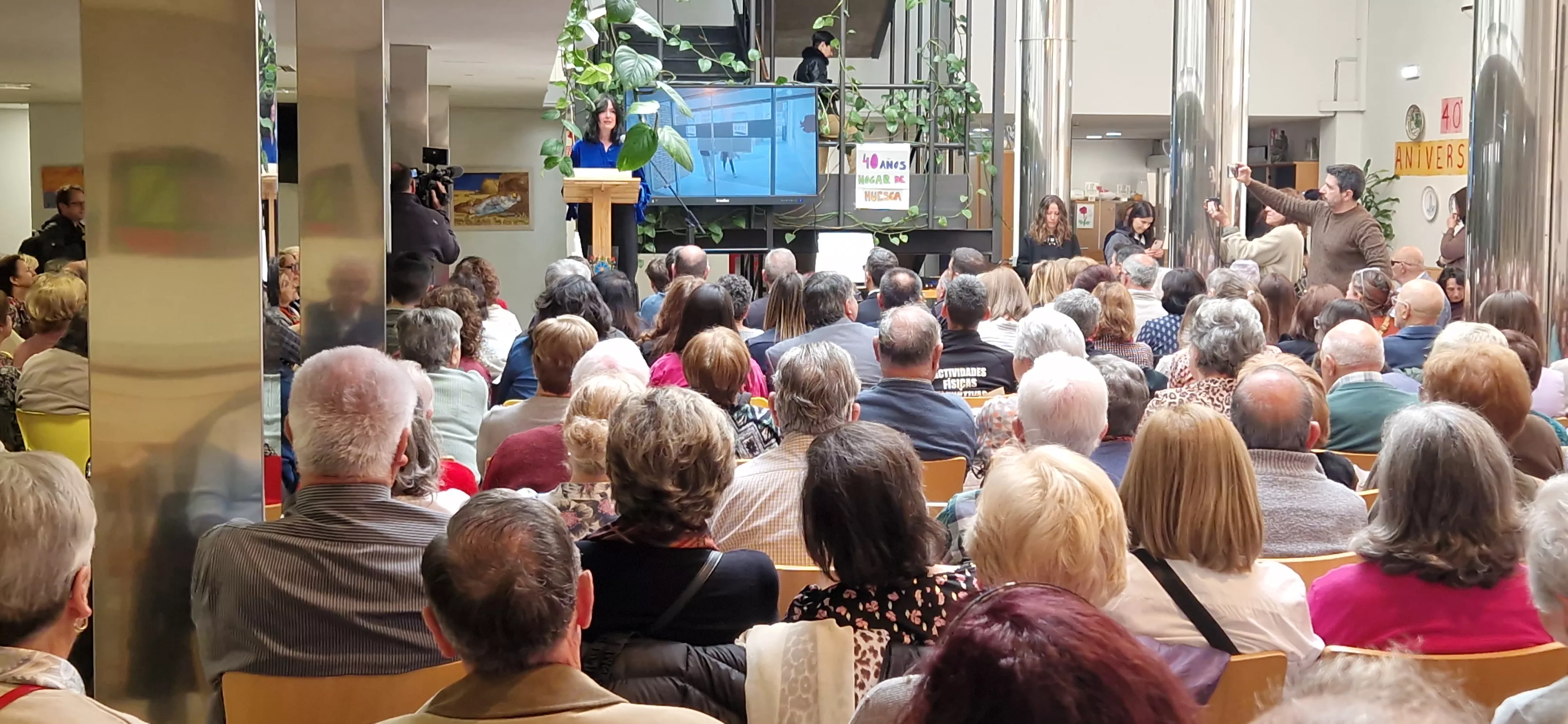 El Hogar de Personas Mayores de Huesca celebra su 40º aniversario. Foto Myriam Martínez