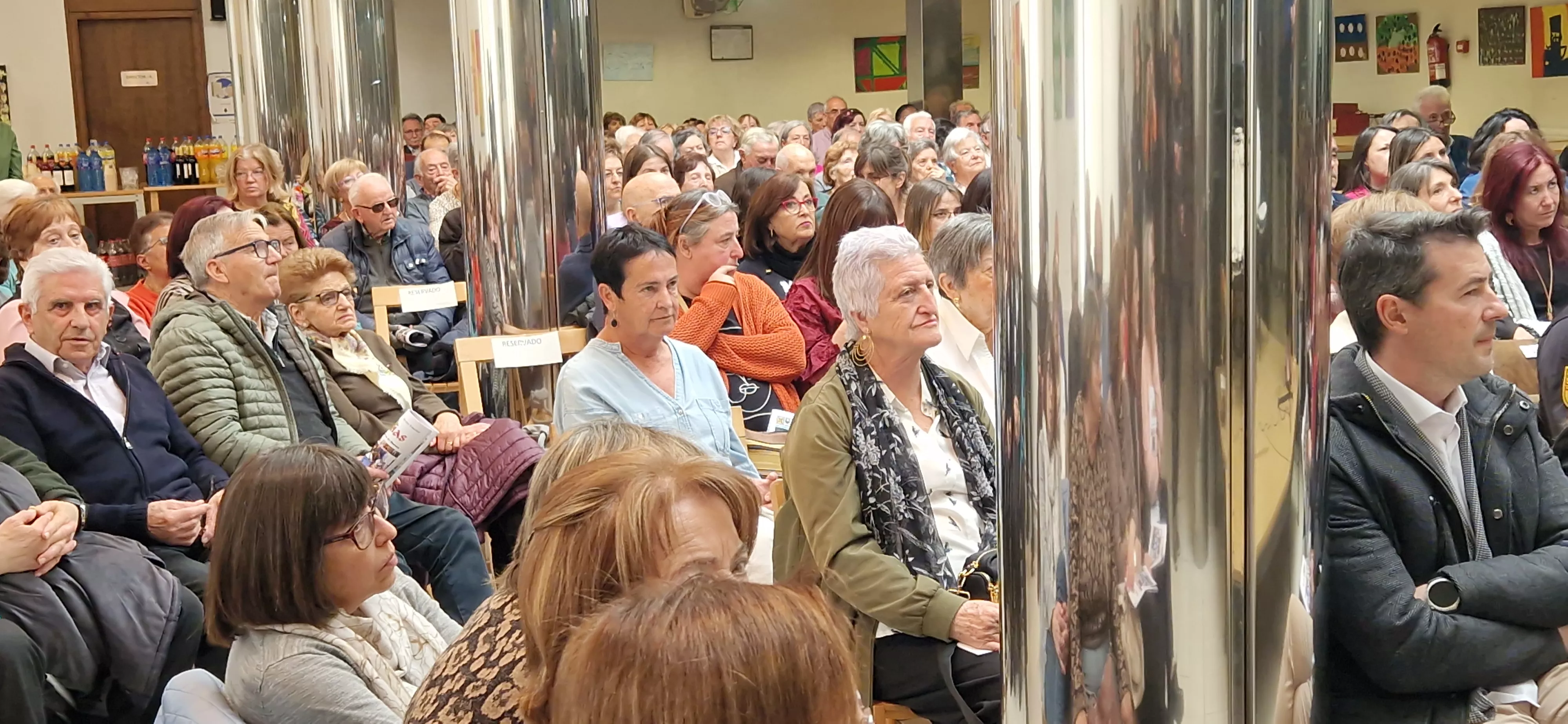 El Hogar de Personas Mayores de Huesca celebra su 40º aniversario. Foto Myriam Martínez