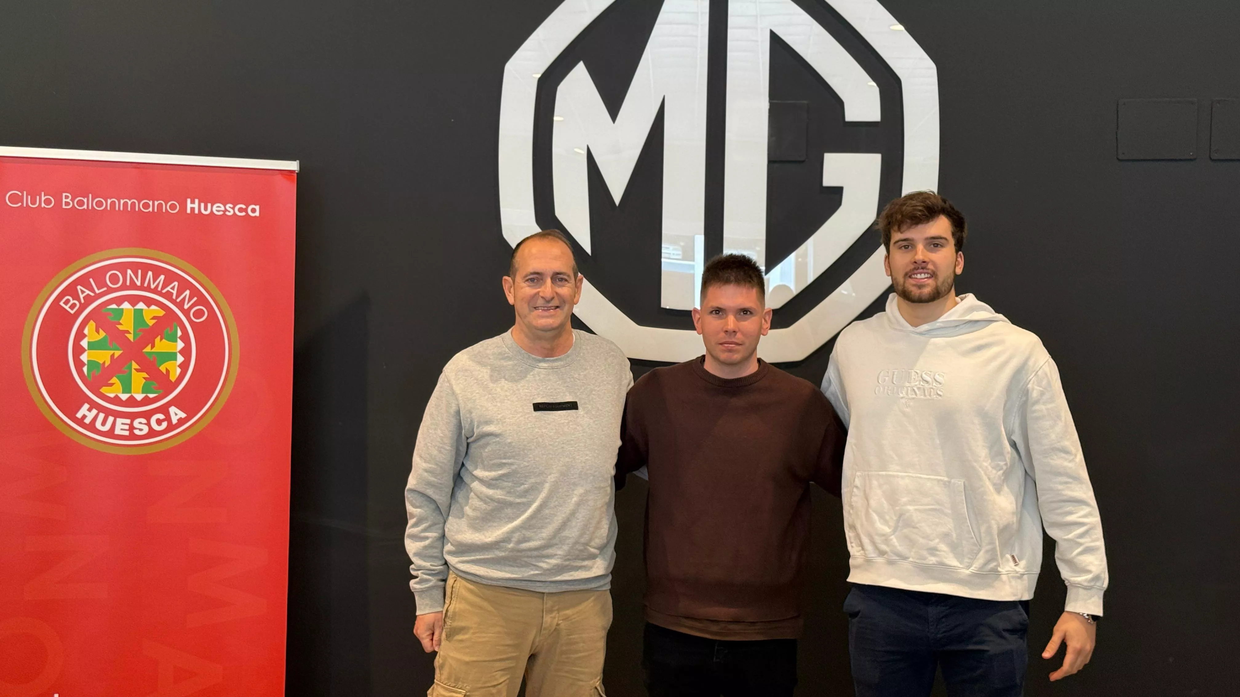 José Nolasco, Pablo Izcue y Artur Parera en Aramóvil