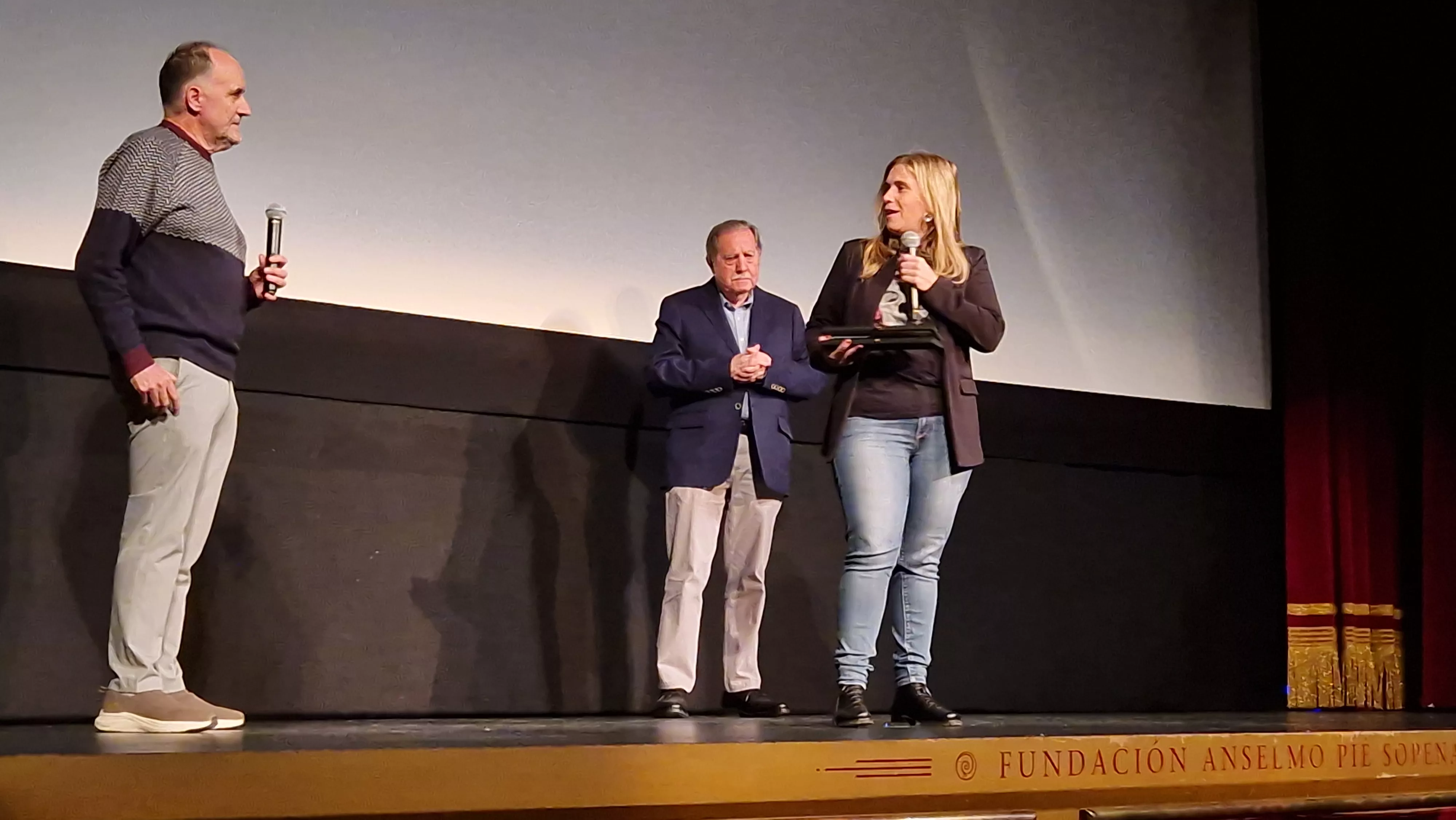Homenaje de Oscacine a Yasmina Praderas y Andrés Campo. Foto Myriam Martínez