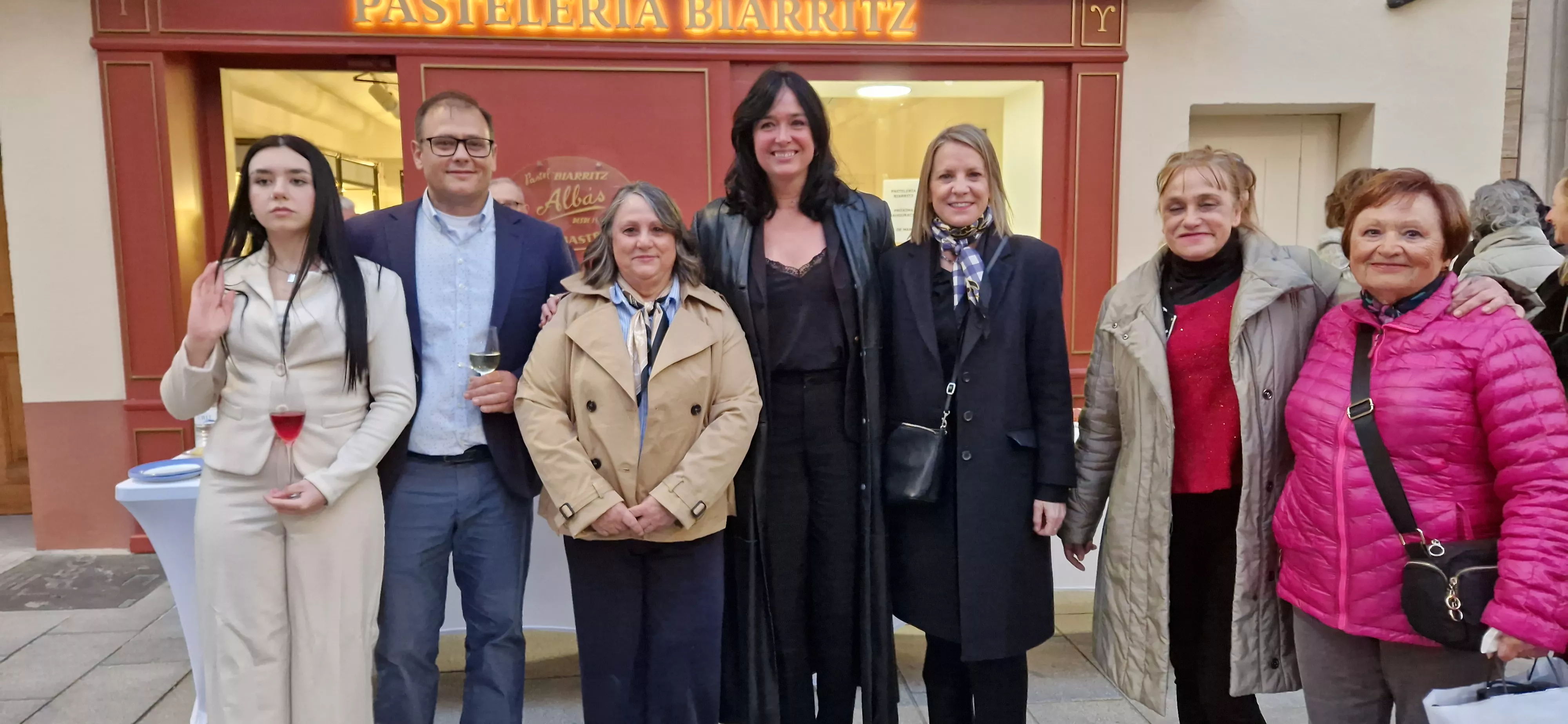 Inauguración de la pastelería Biarritz en Huesca. Fioto Myriam Martínez