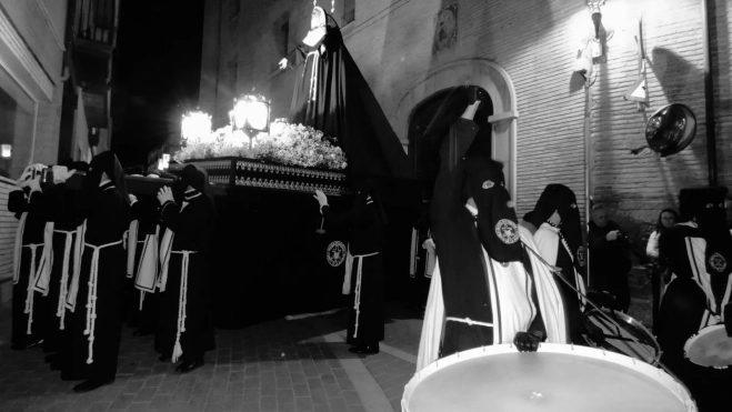 La Virgen luce preciosa